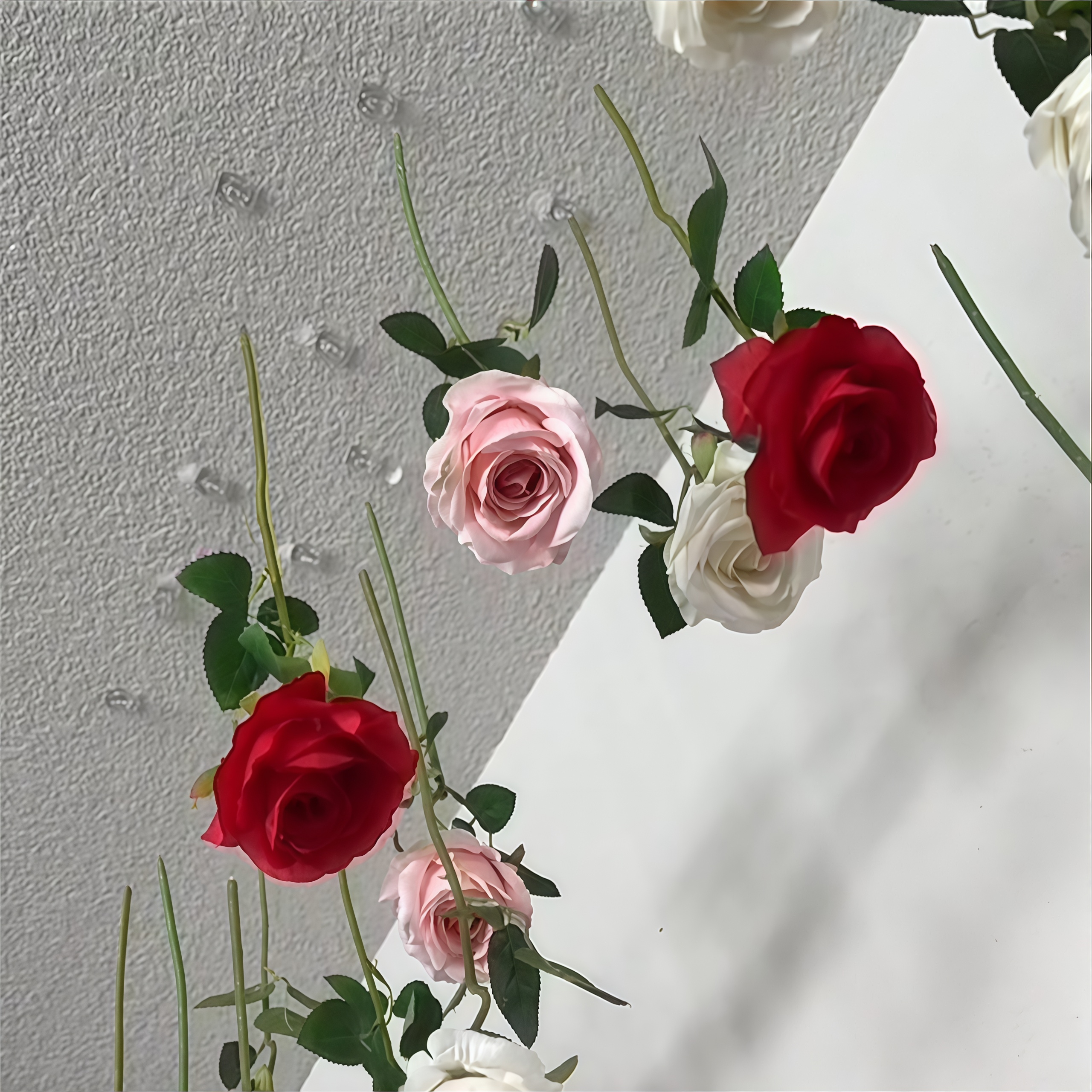 21 Pack Artificial Rose Decorating KIT for Valentine's Day Decoration