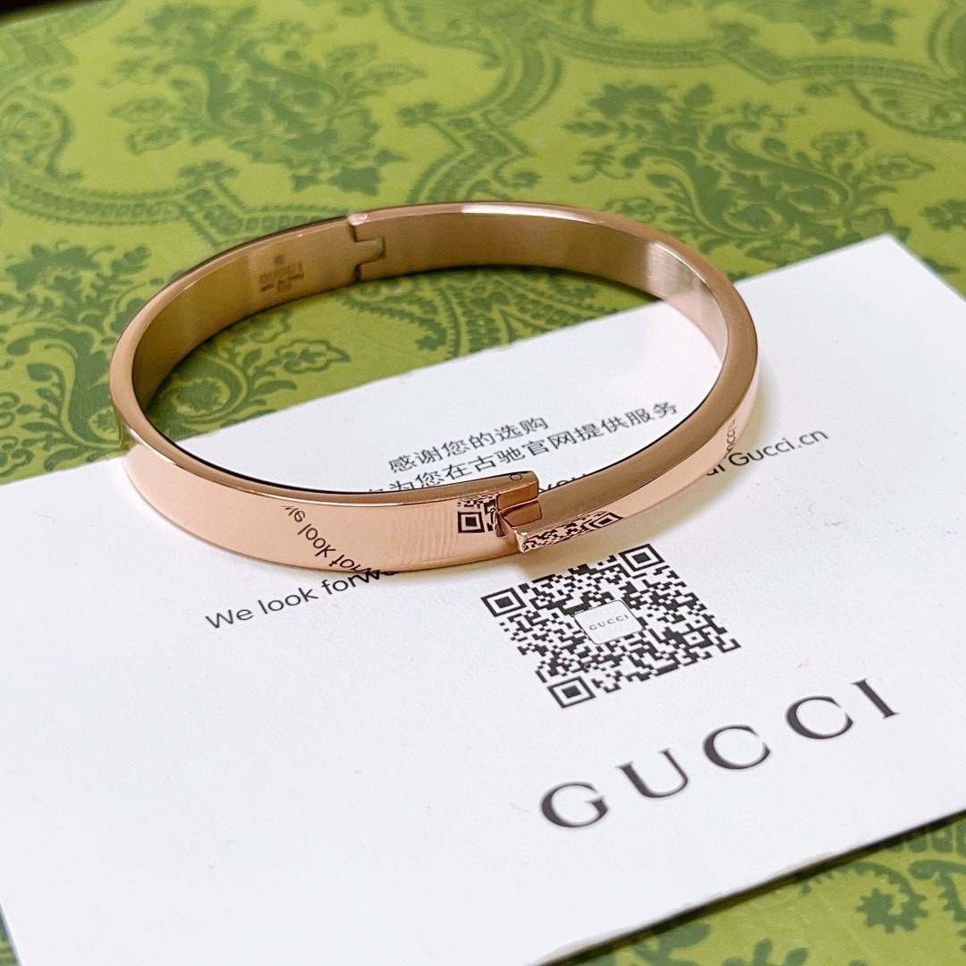 Gucci rose gold bracelet