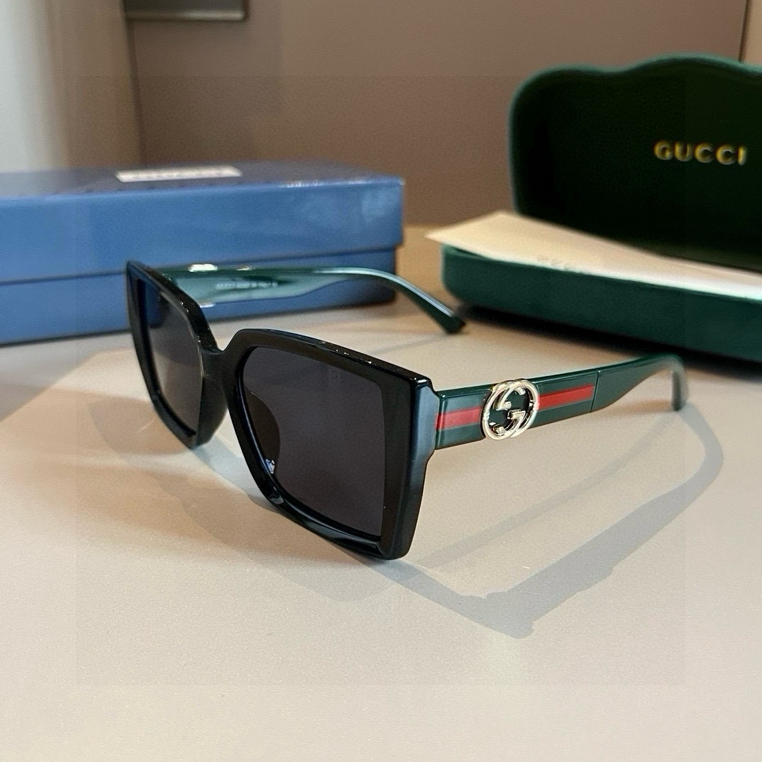 Gucci Square Frame Sunglasses