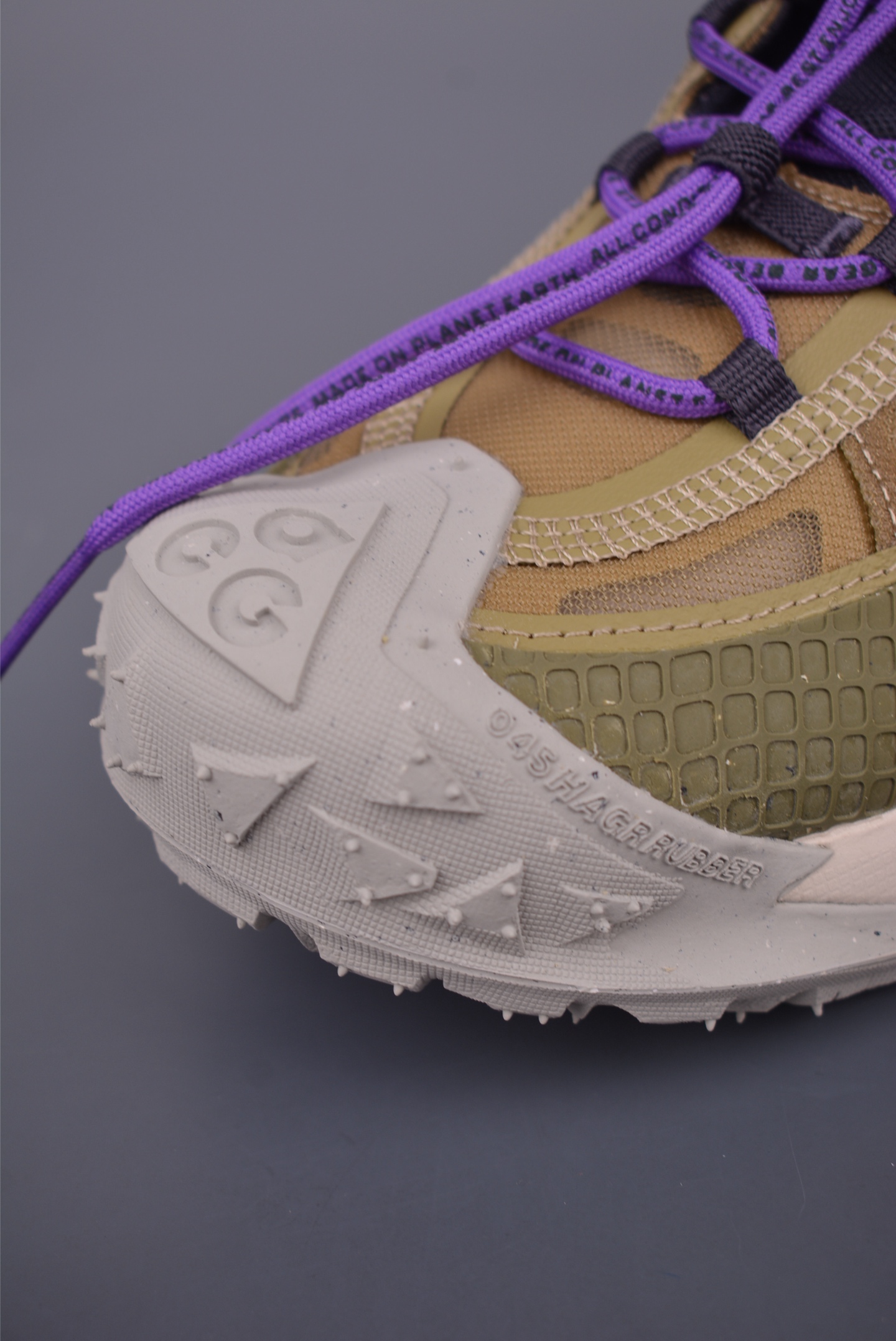 NikeACG MOUNTAIN FLY 2 LOW 