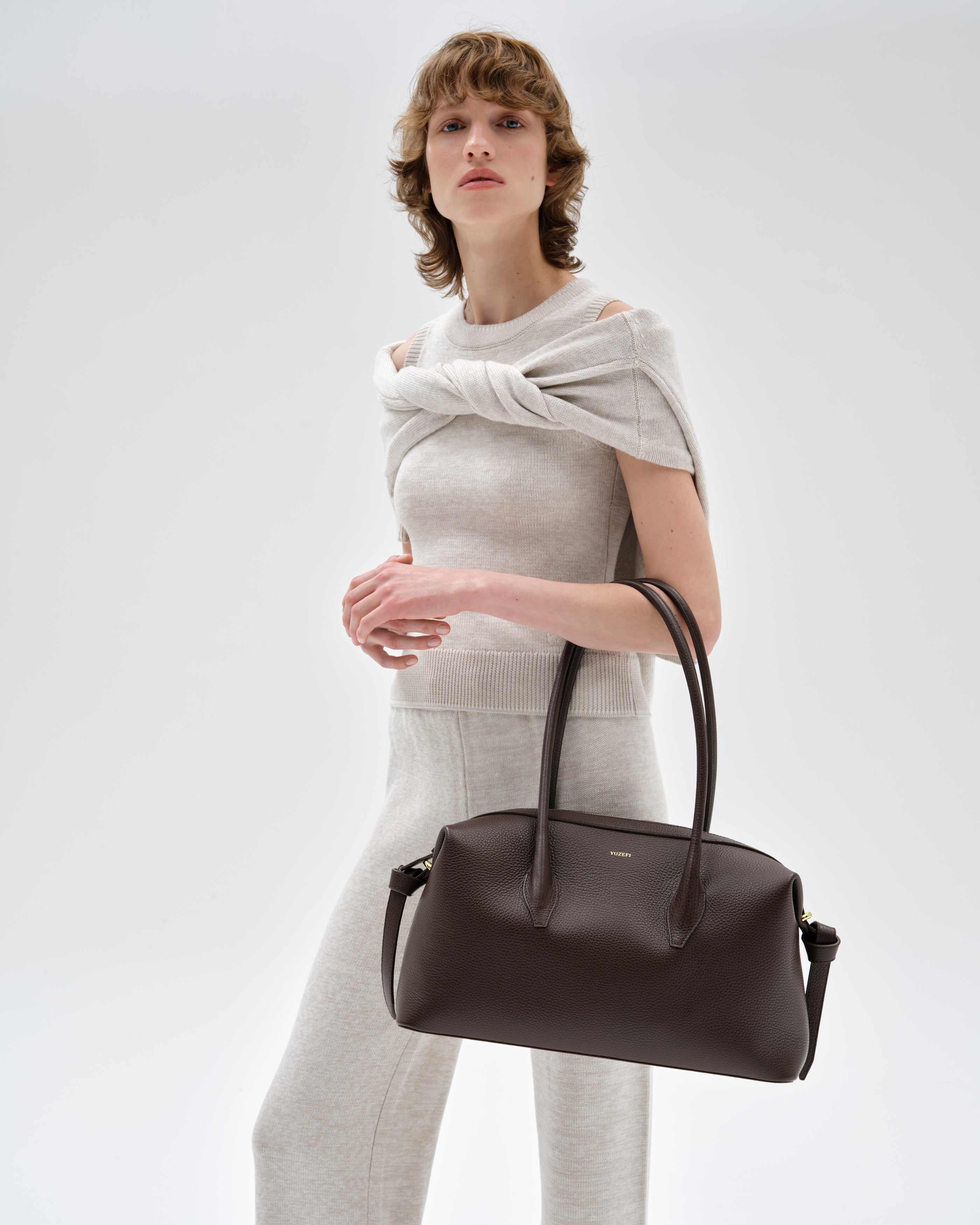 BRIOCHE DUFFLE - ESPRESSO PEBBLE GRAINED LEATHER