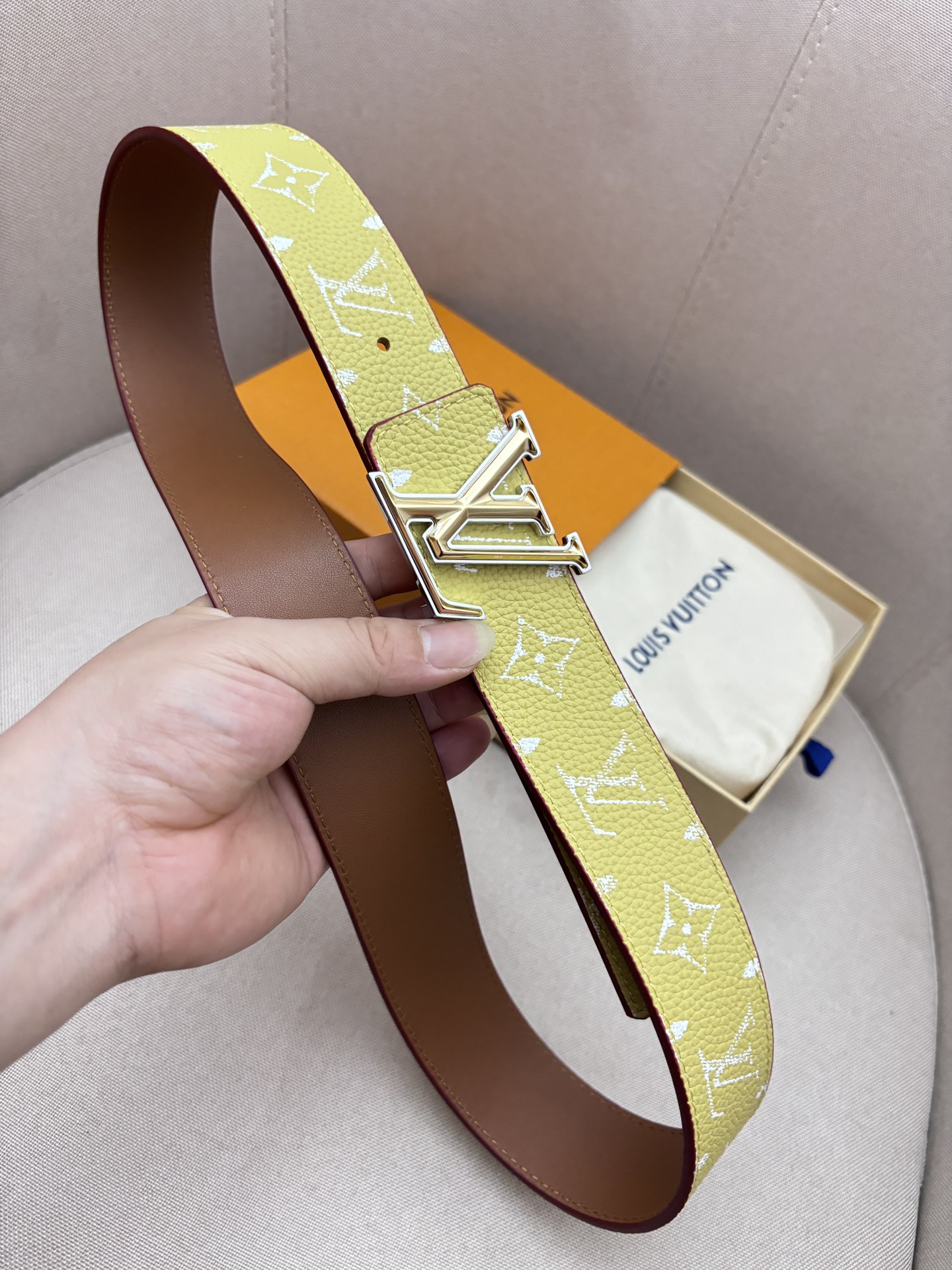 Louis Vuitton Lychee Print Double-Sided Men's Belt, 4CM Width