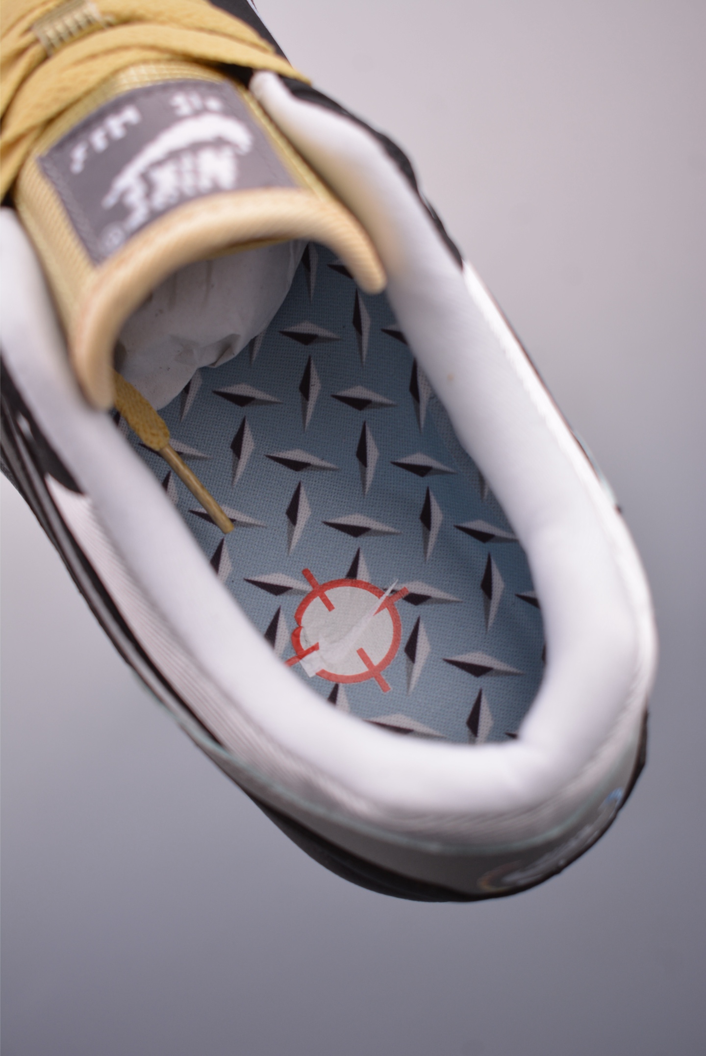 SWOOSH Nike Air Max 1 Big Head Mode Black White Gold 007 IB9898-001