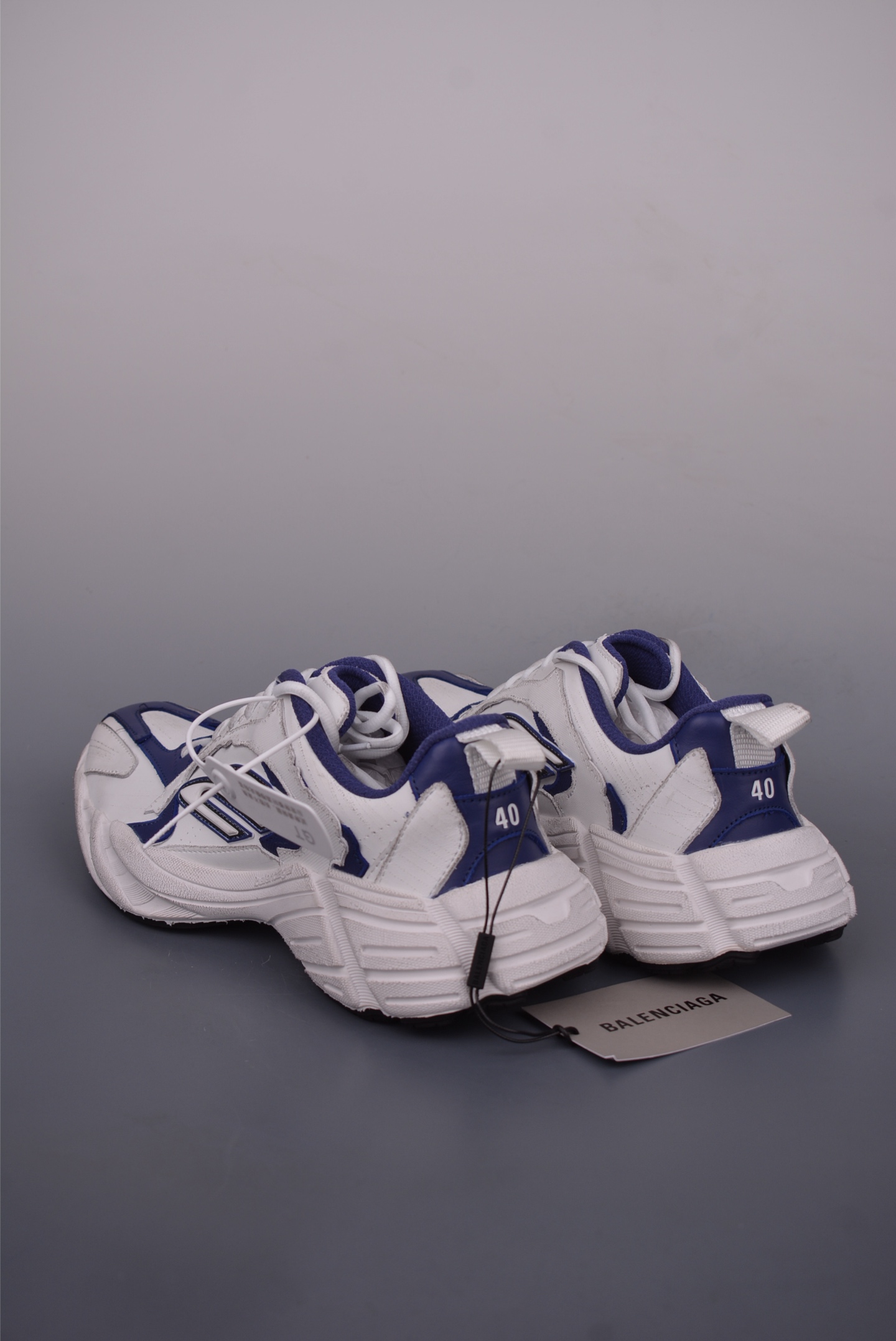 BALENCIAGA Monday Sneaker 