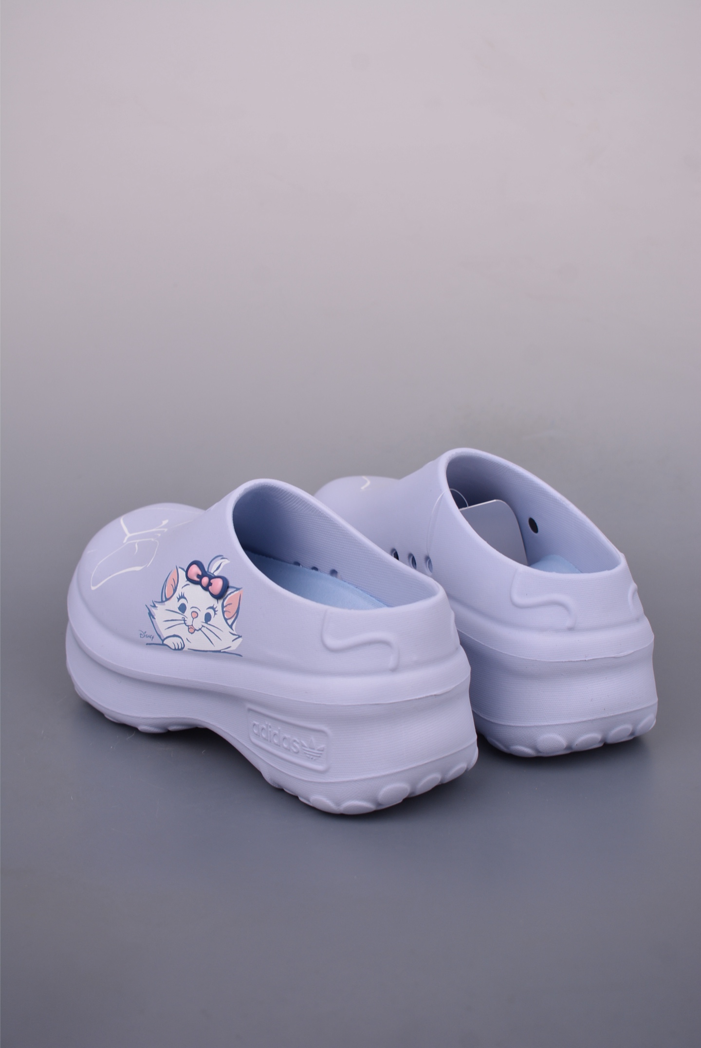 Disney's A Tale of Two Sisters x adidas originals ADIFOM STAN MULE Focus JR4245