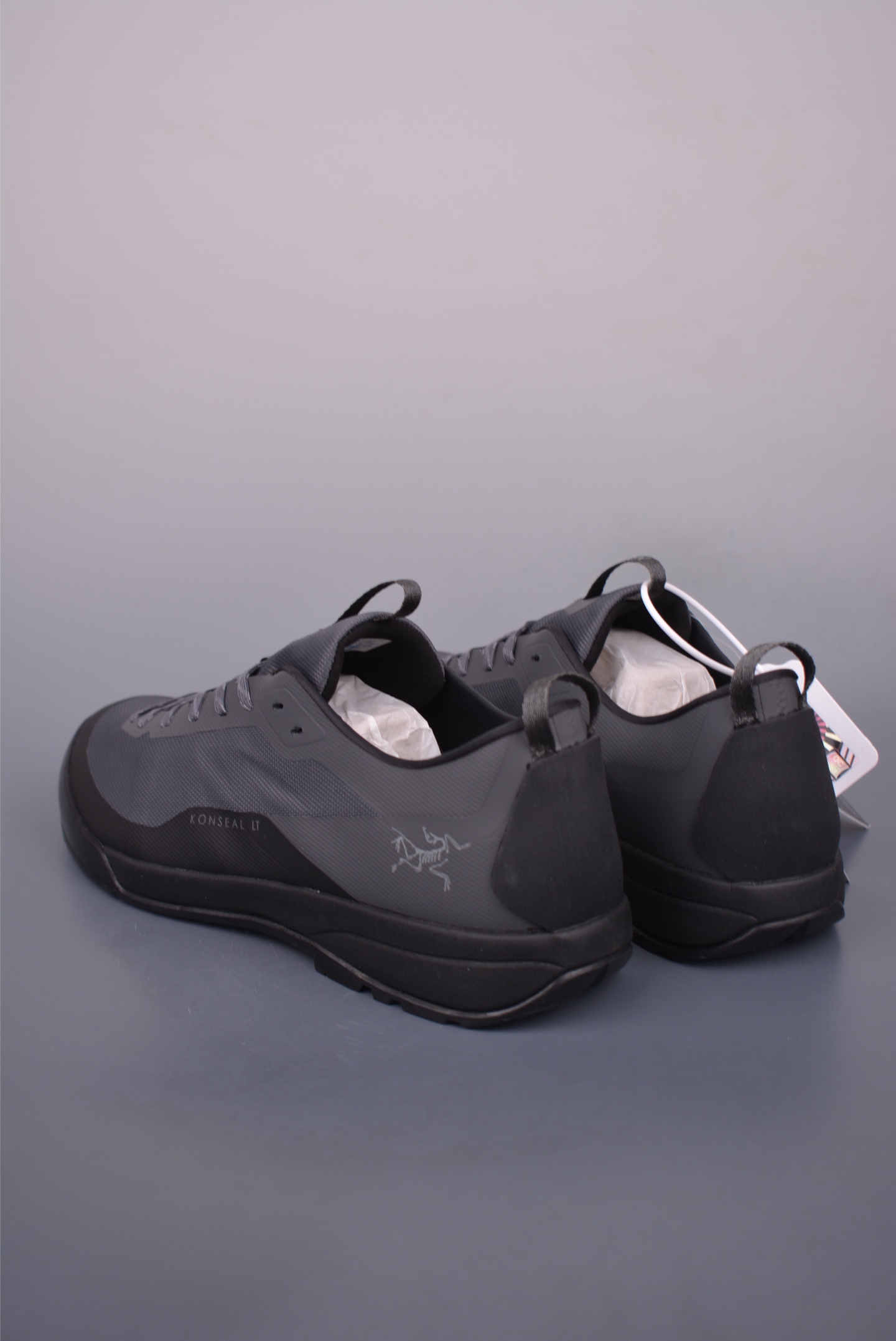 Arc'teryx Konseal LT W sports shoes 