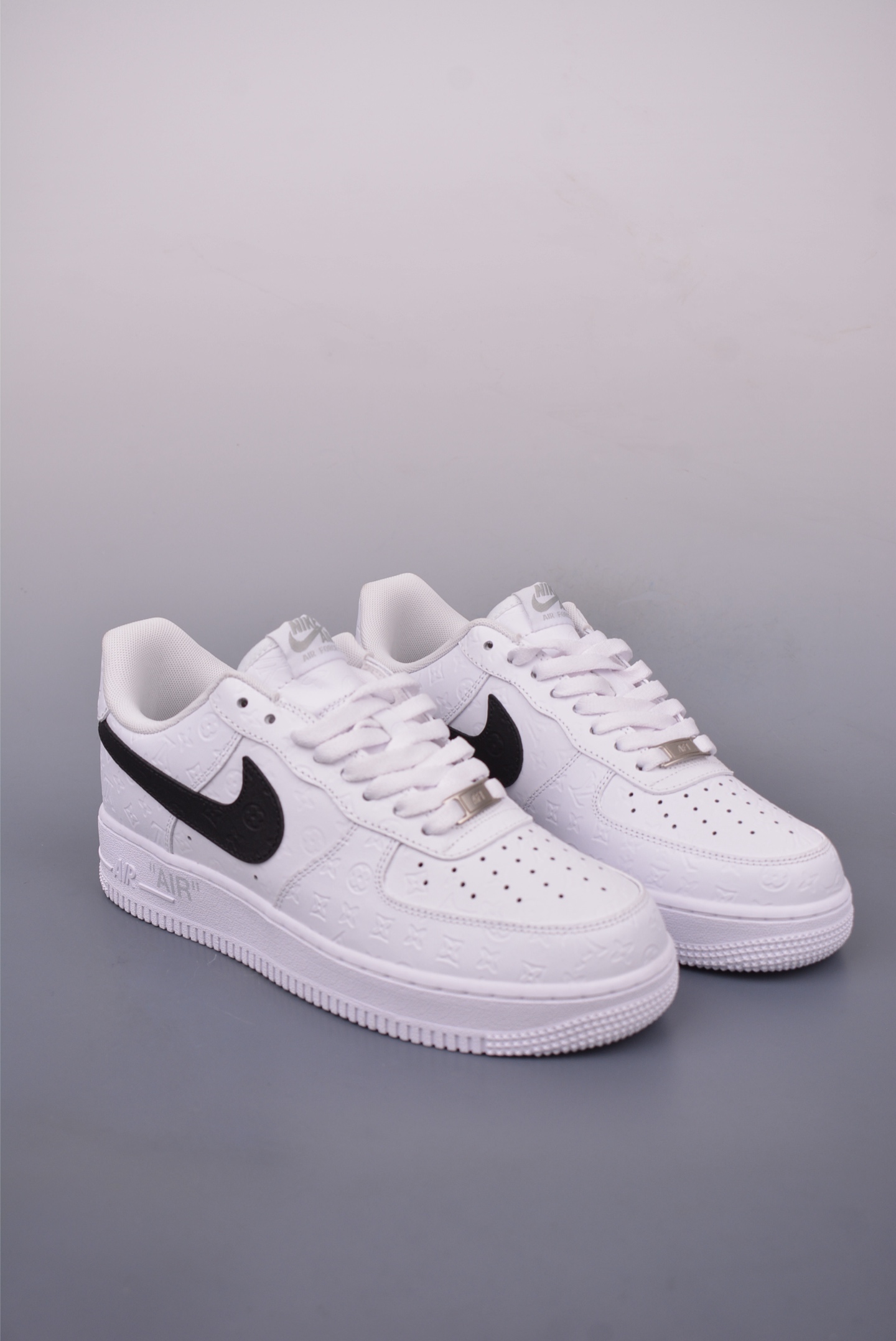 Louis Vuitton x Nike Air Force 1 07 LV8 Low Sneakers White and Black Print YN7698-111