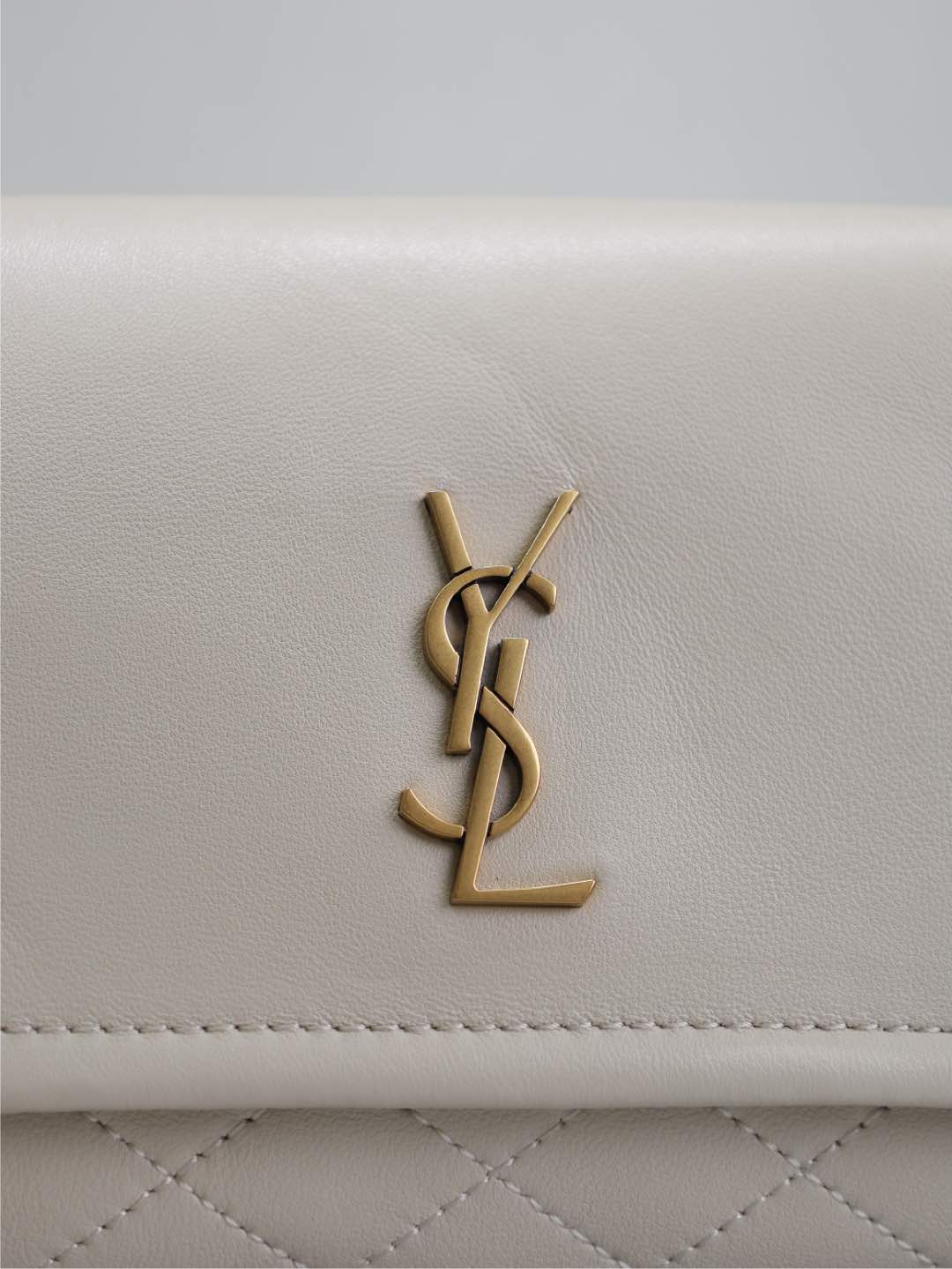 Yves Saint Laurent Mini Nolita Chain Bag 672738