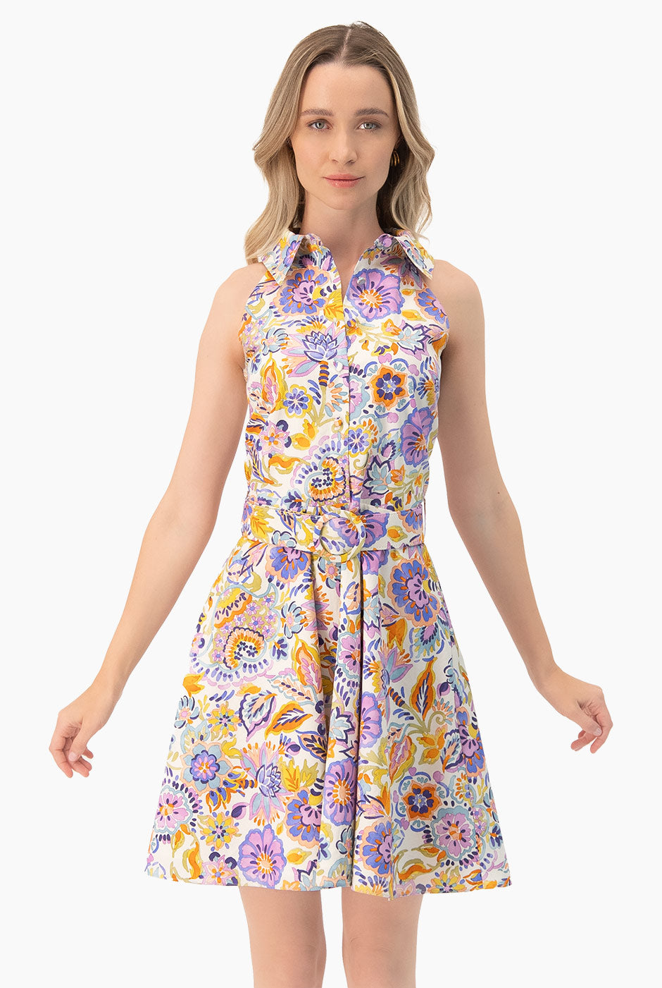 Vestido corto estampado y cinturon