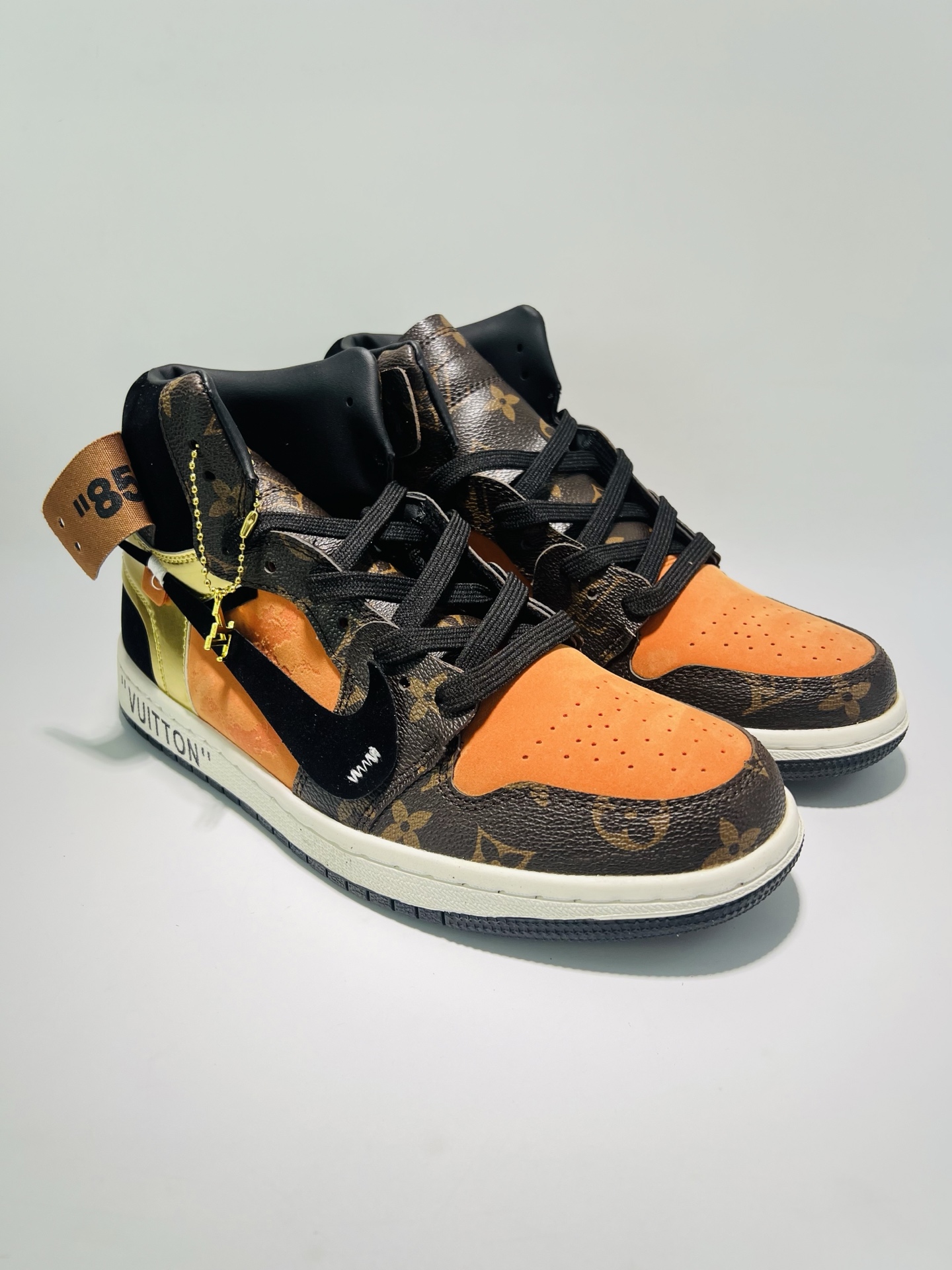 Louis Vuitton x OFF-WHITE x Air Jordan 1 High basketball shoes 554724-555