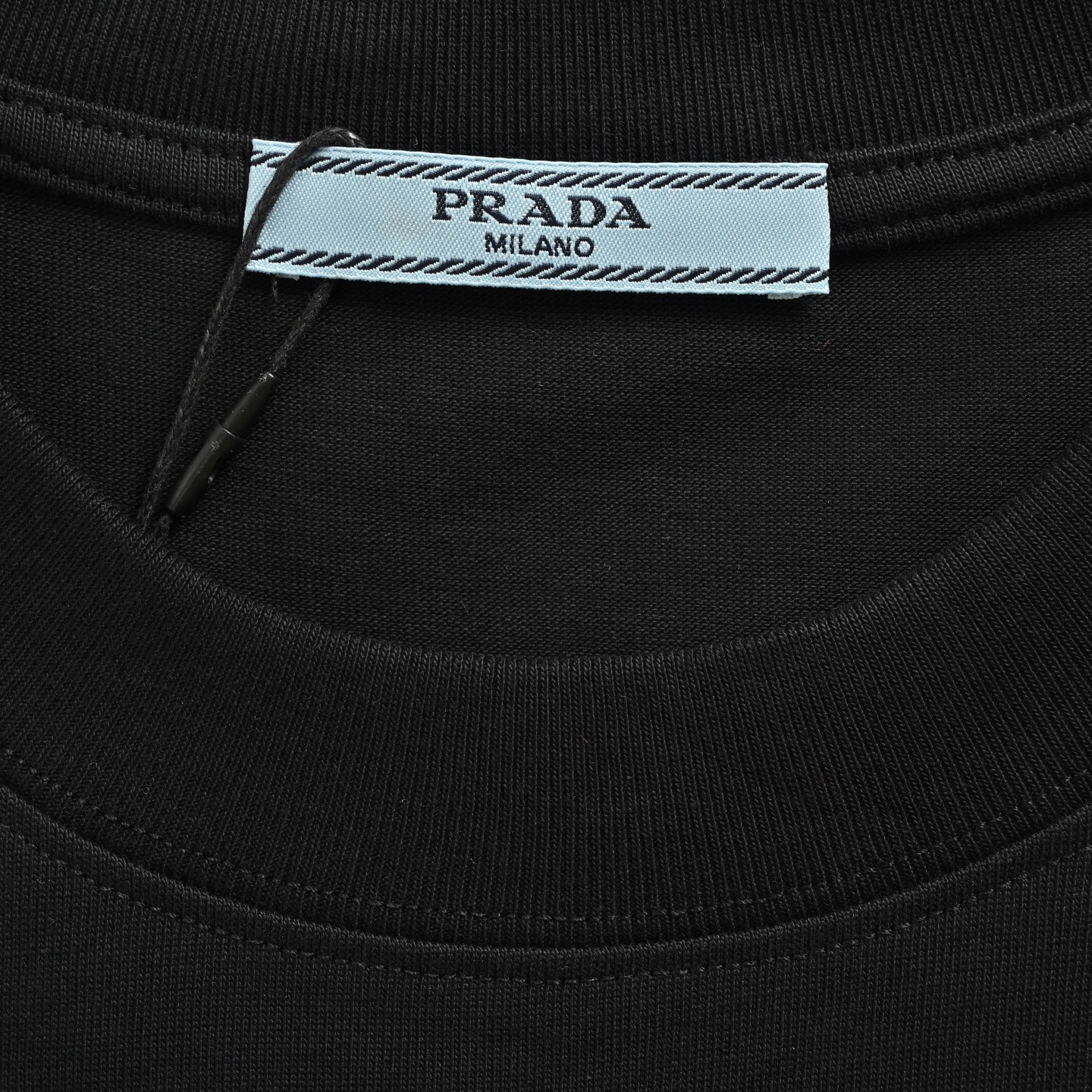 Prada 25ss short-sleeved shirt with silver logo