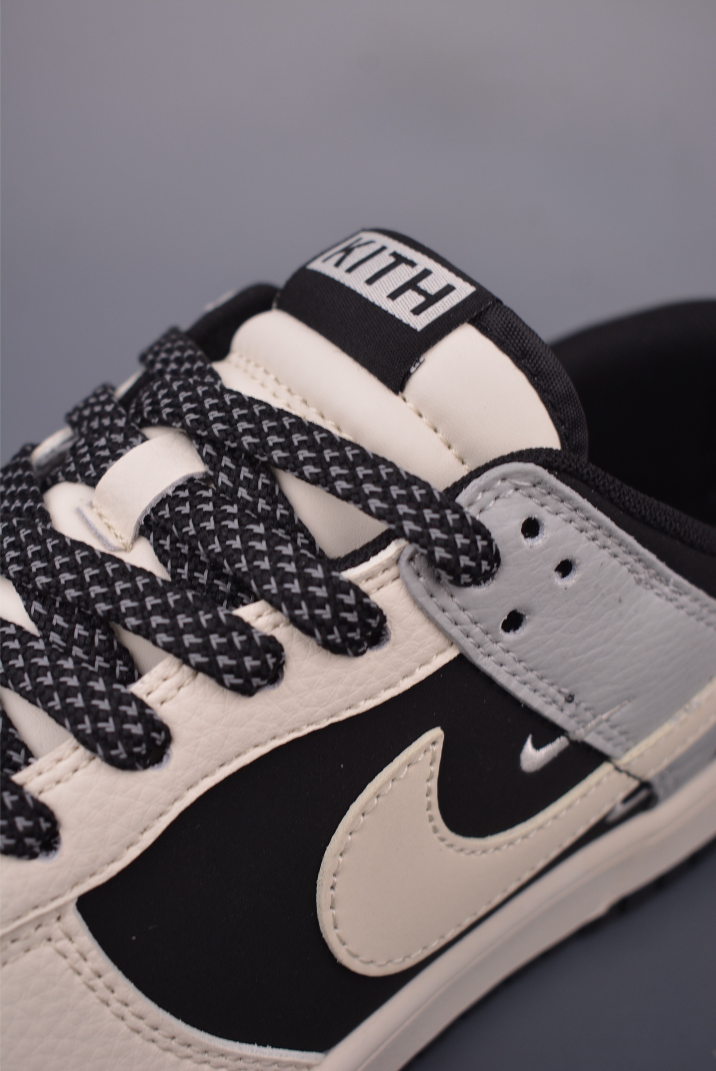 KITH x Nike SB Dunk Low 