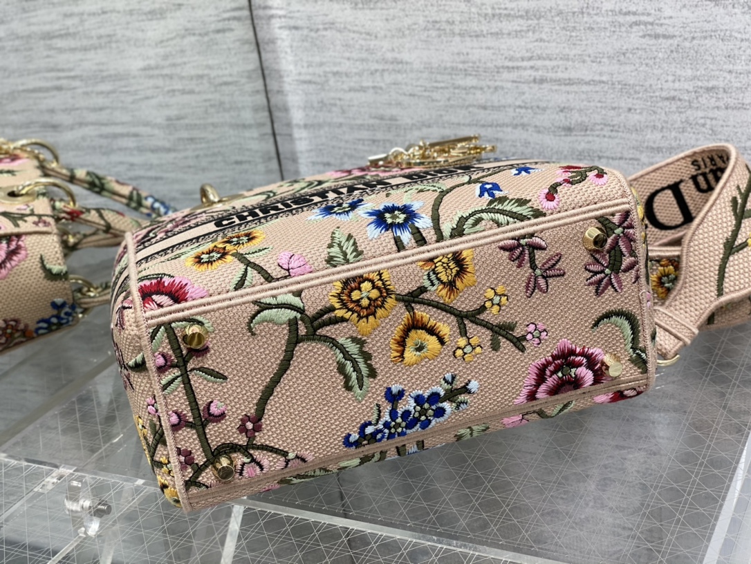 Dior Winter Garden Series Lady Embroidered Handbag 6605
