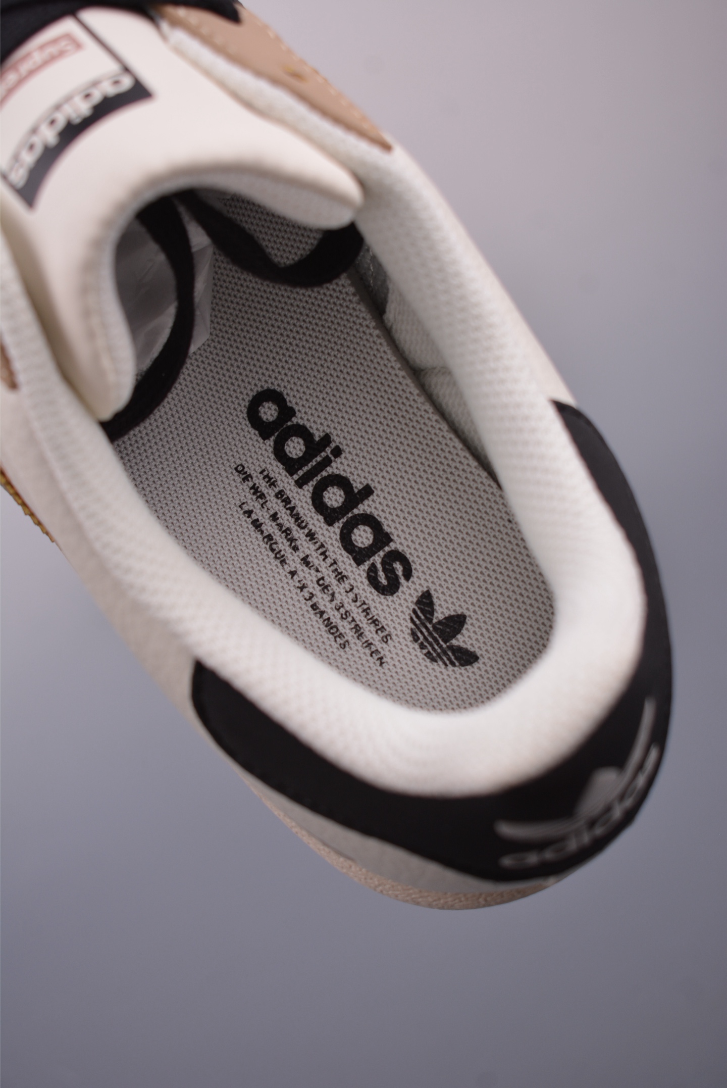 Supreme x Adidas Originals Superstar sneakers Coffee, White and Black SD6801