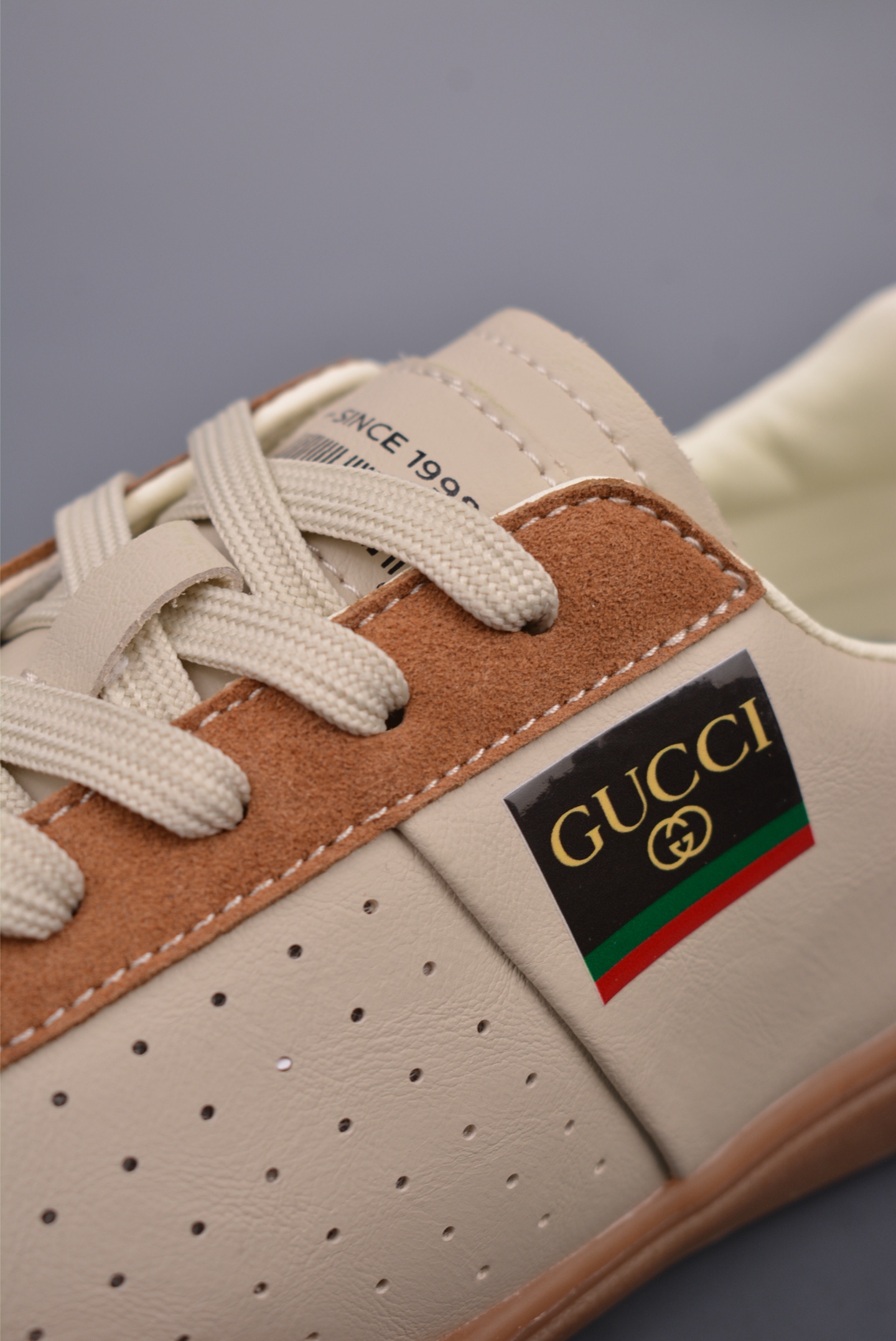 GUCCI T-head Dexun sports shoes brown and white