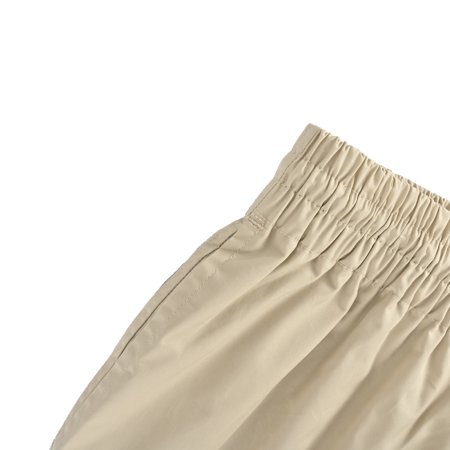 Burberry 25ss Khaki Knot Embroidered Shorts