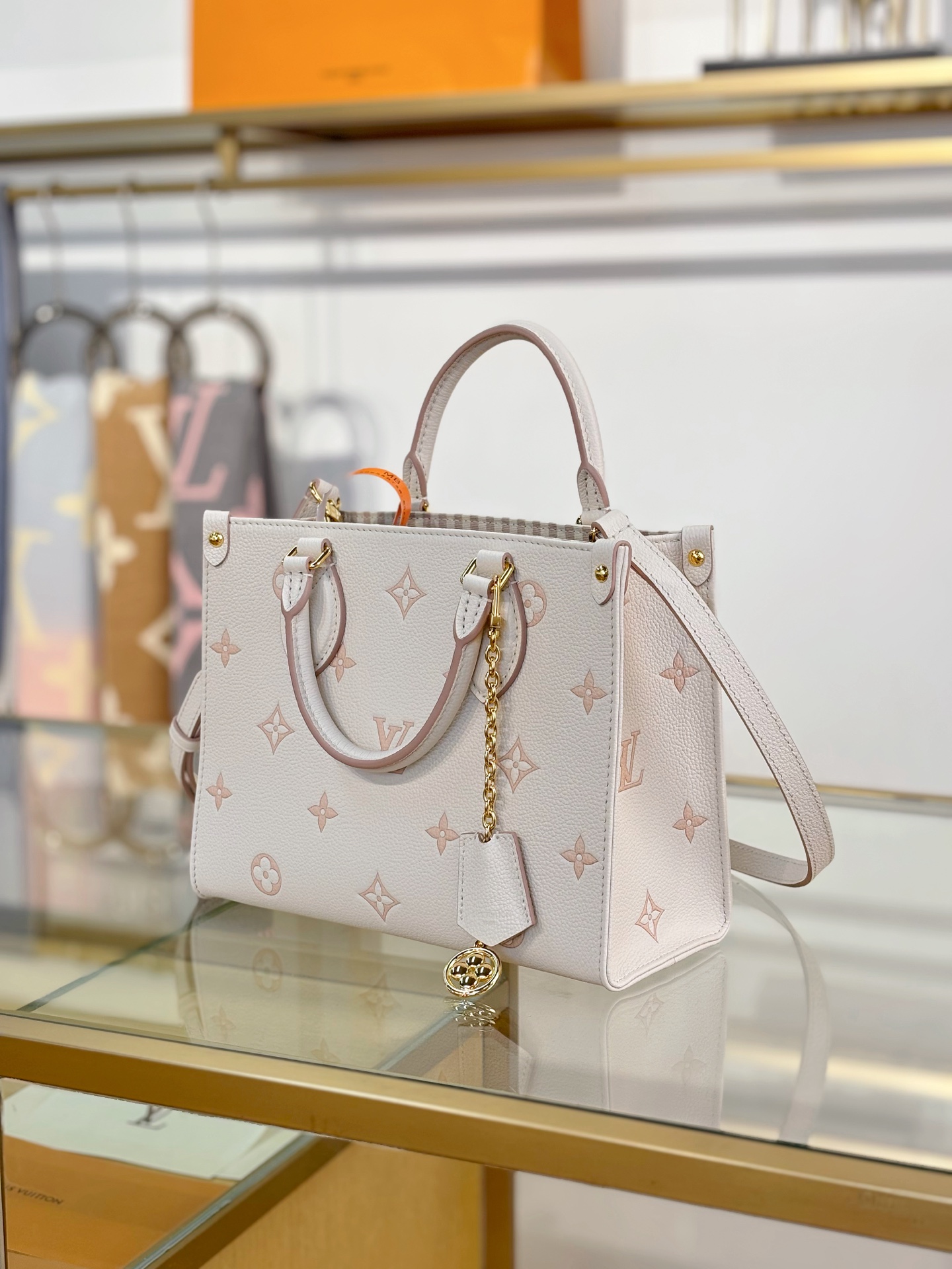 Louis Vuitton ONTHEGO Small Handbag M14403