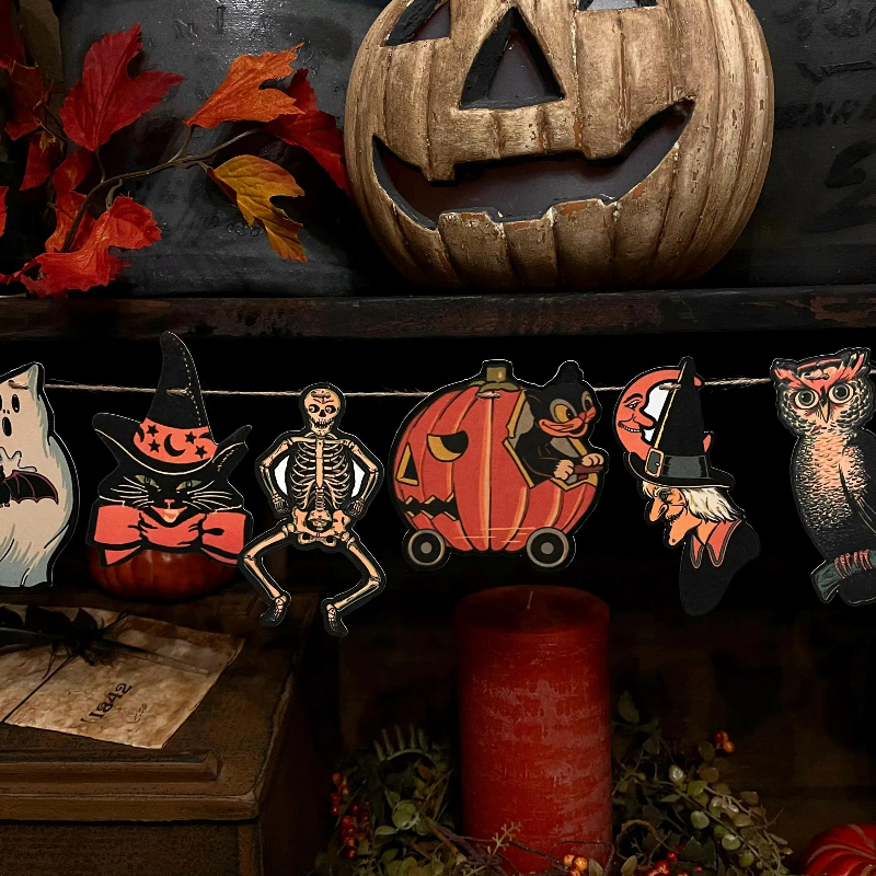 Vintage Retro Halloween Banner
