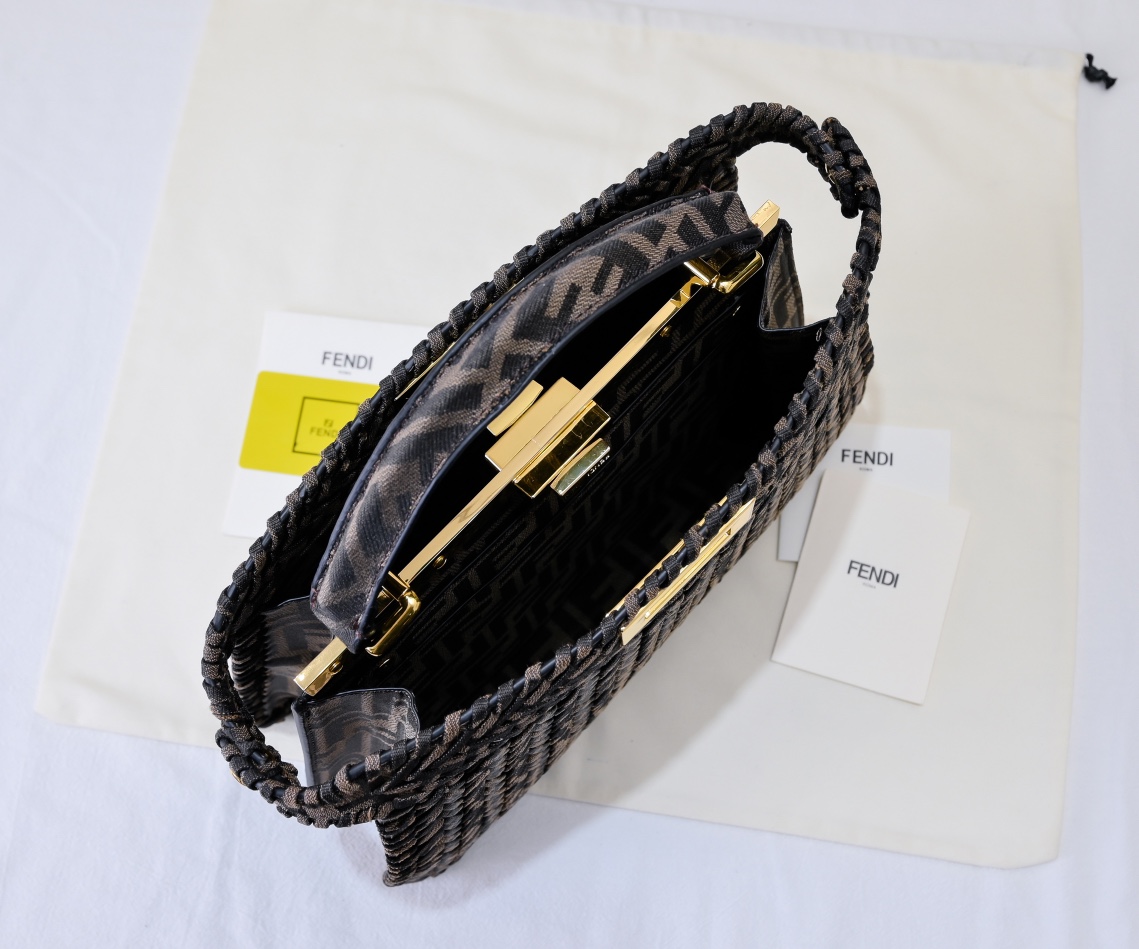 FENDI Iconic ekaboo ISeeU Large Bag 3319