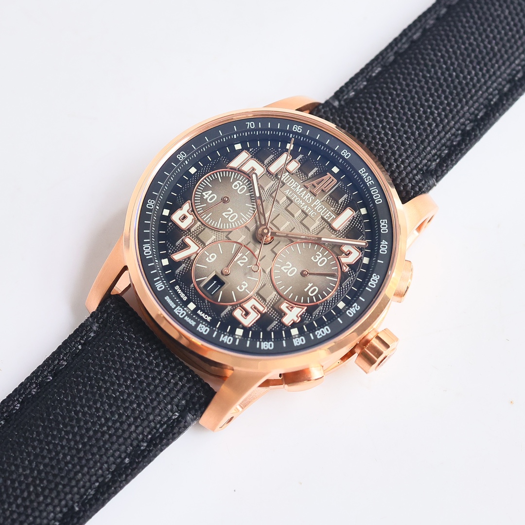 Audemars Piguet Royal Oak 26048 Offshore RW4 41 Chronograph Mechanical Watch