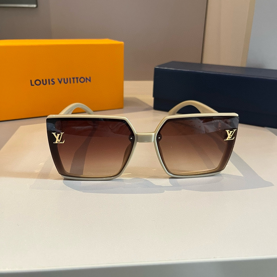 Louis Vuitton square-frame sunglasses