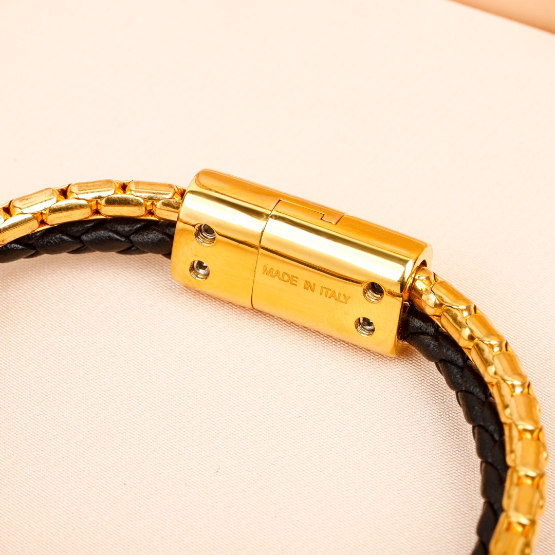 Bulgari snake head double bracelet