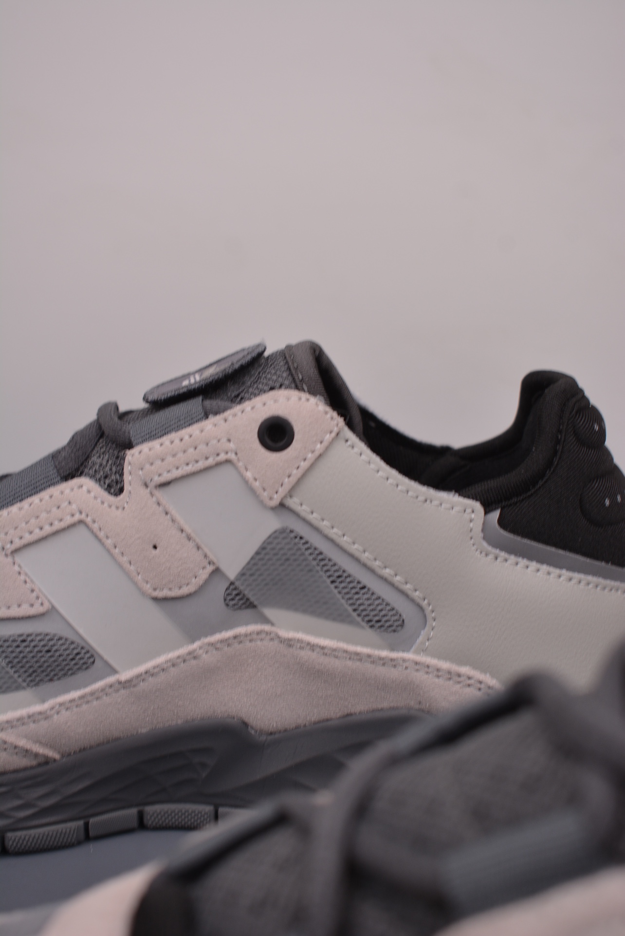 Adidas Originals Niteball Light Grey Dark Black S24147