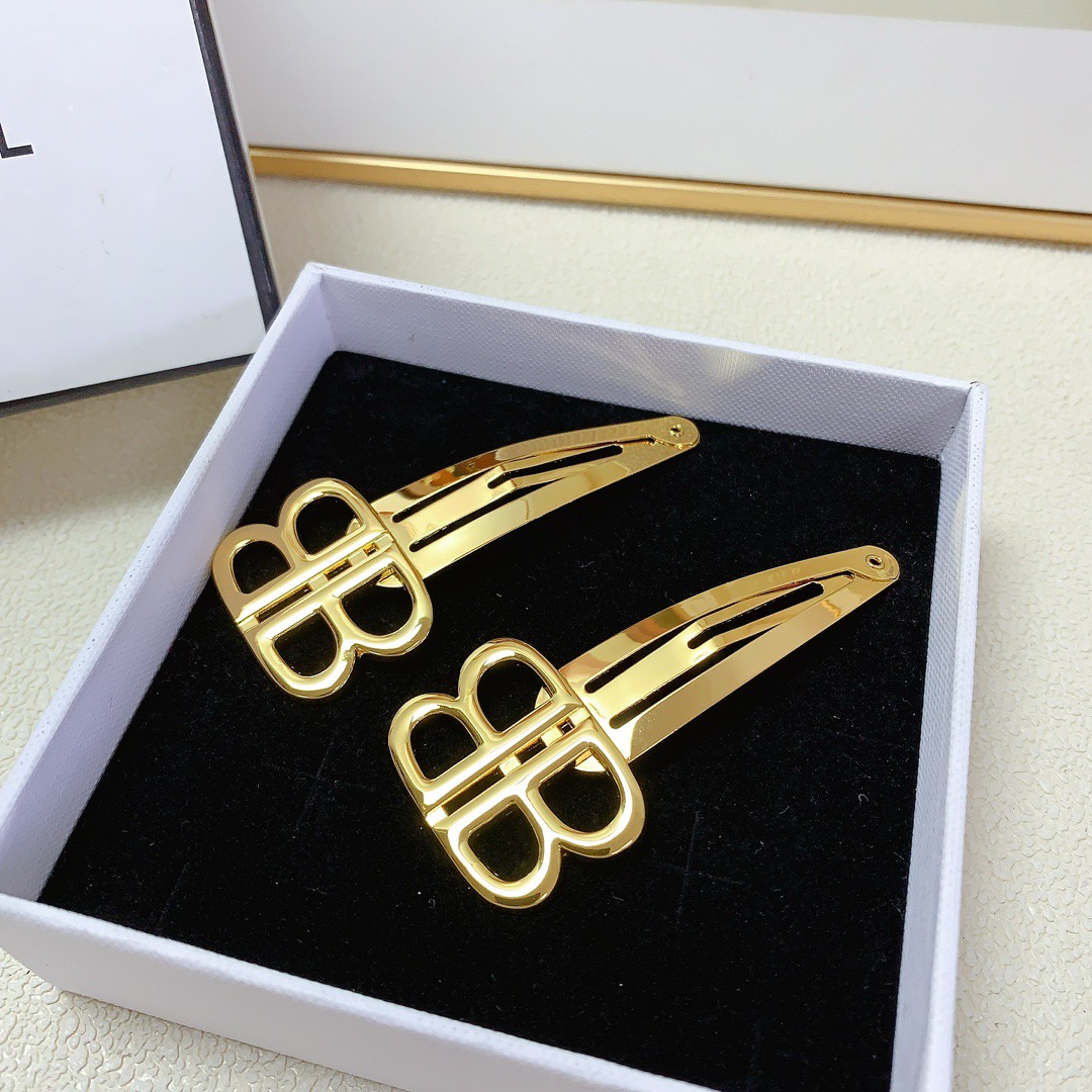 Balenciaga BB hair clip