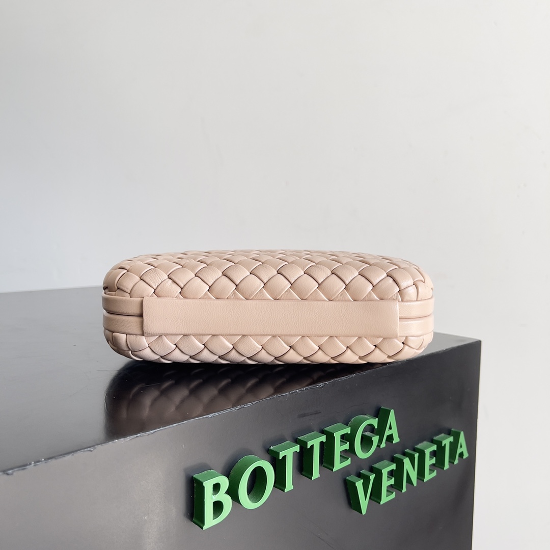 Bottega Veneta 24 Spring Fashion Braided Evening Bag 717622