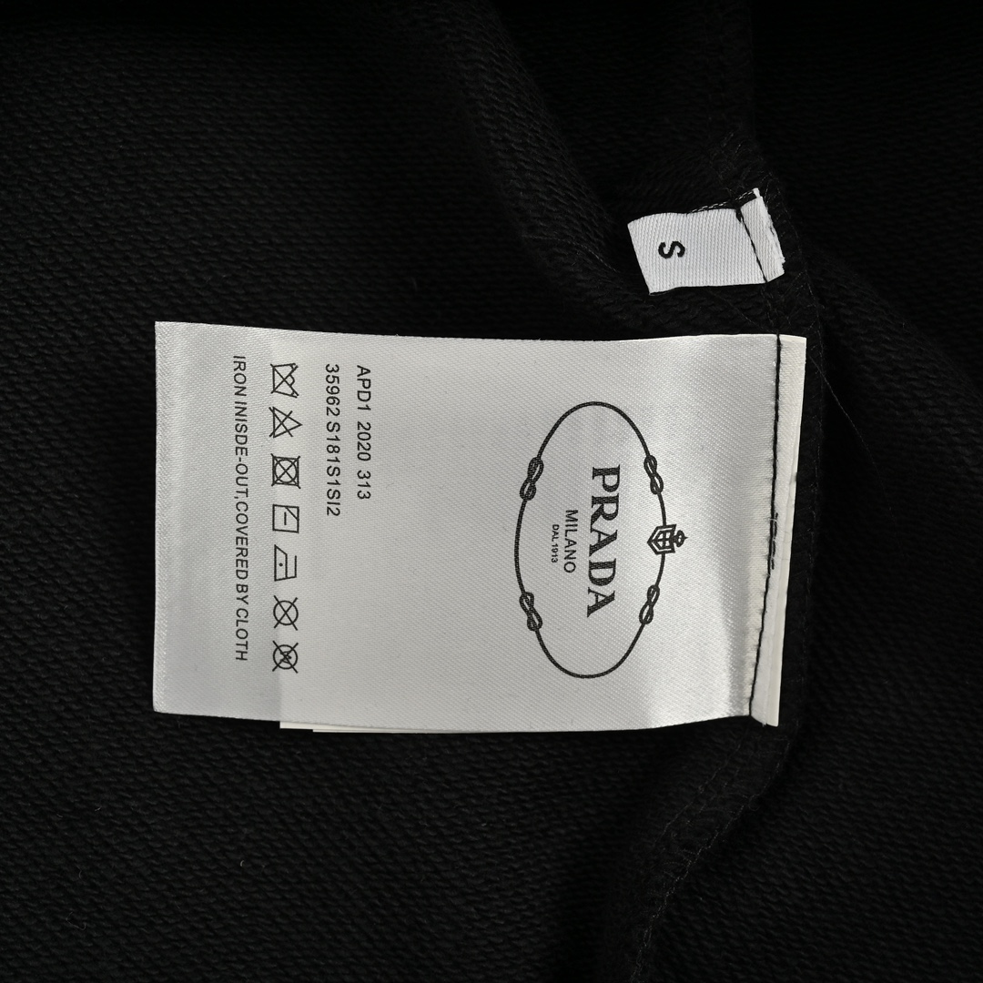Prada 24Fw crew neck sweatshirt with small letter triangle logo on chest