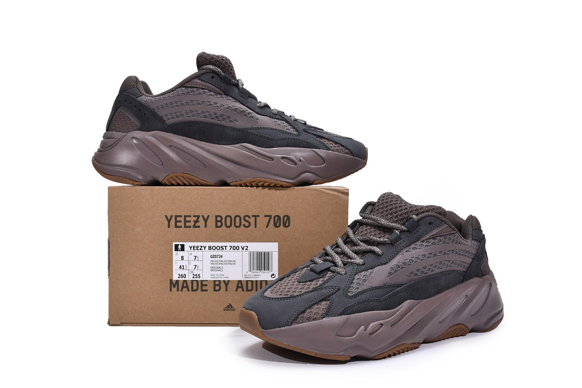 700V2