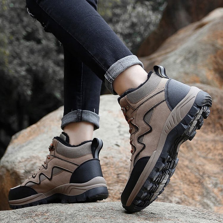 Men's High-Top Plush Outdoor Hiking Shoes