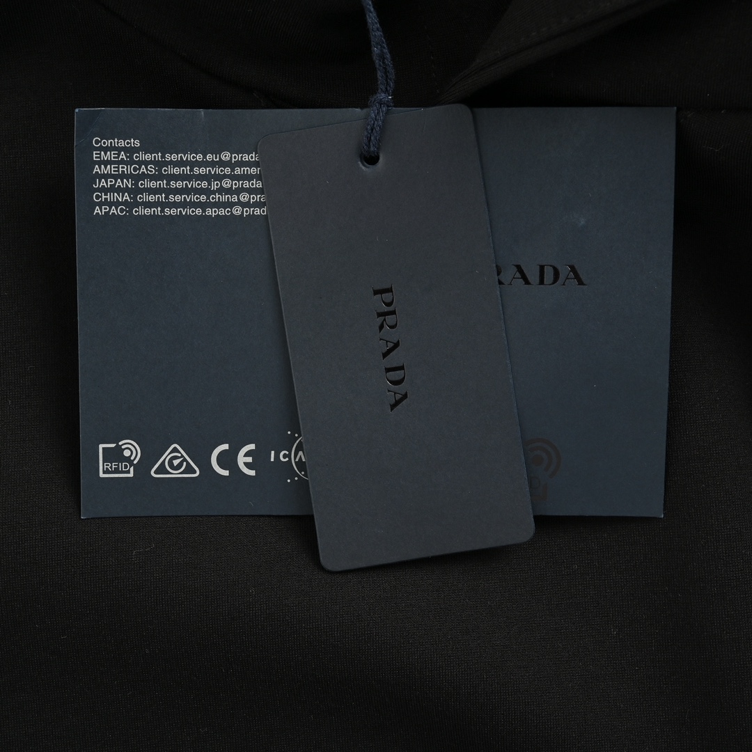 Prada 24Fw collar triangle nylon pocket hooded sweatshirt