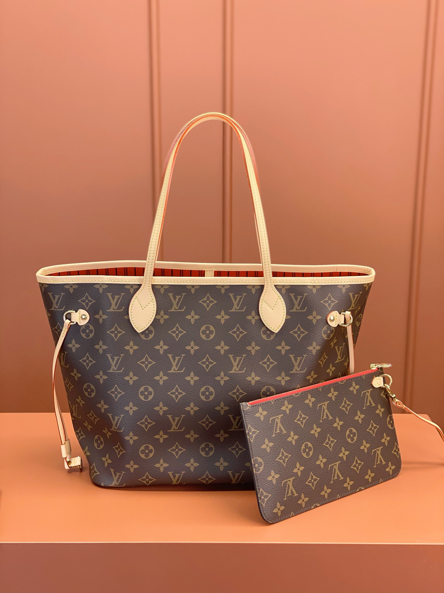 Louis Vuitton NEVERFULL Medium Handbag M41177