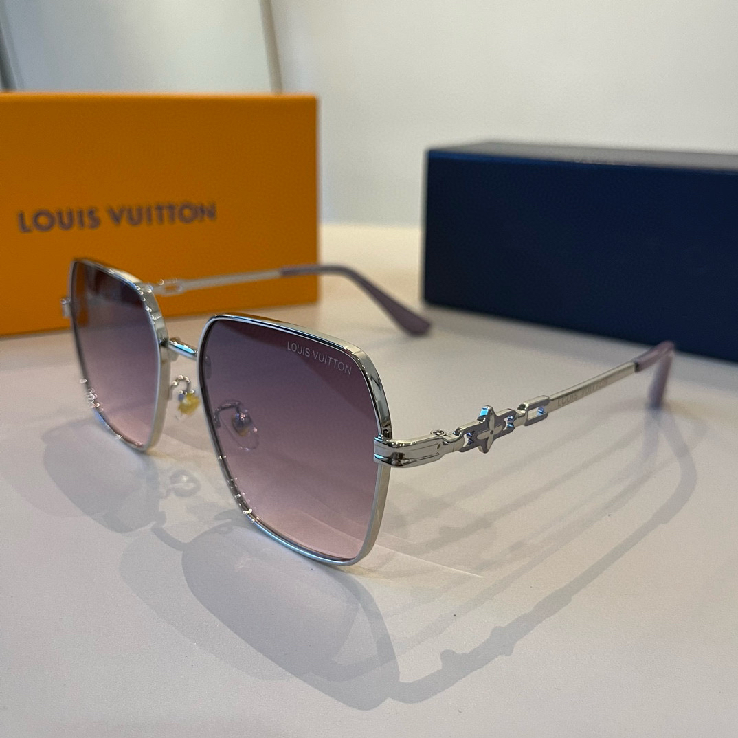 Louis Vuitton Round Frame Sunglasses