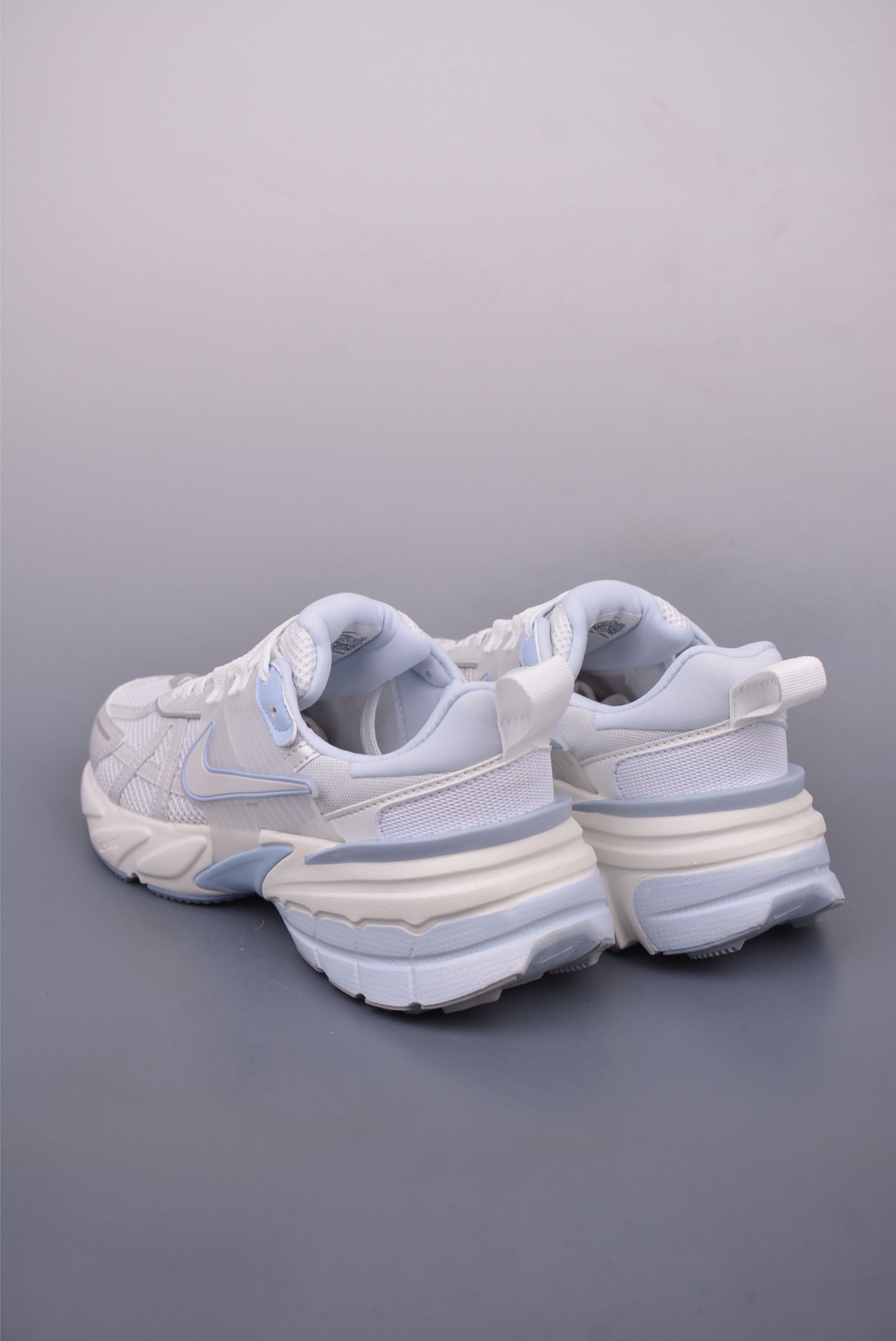 Nike Wmns V2K Runtekk Low running shoes White Silver Light Blue FD0736-009