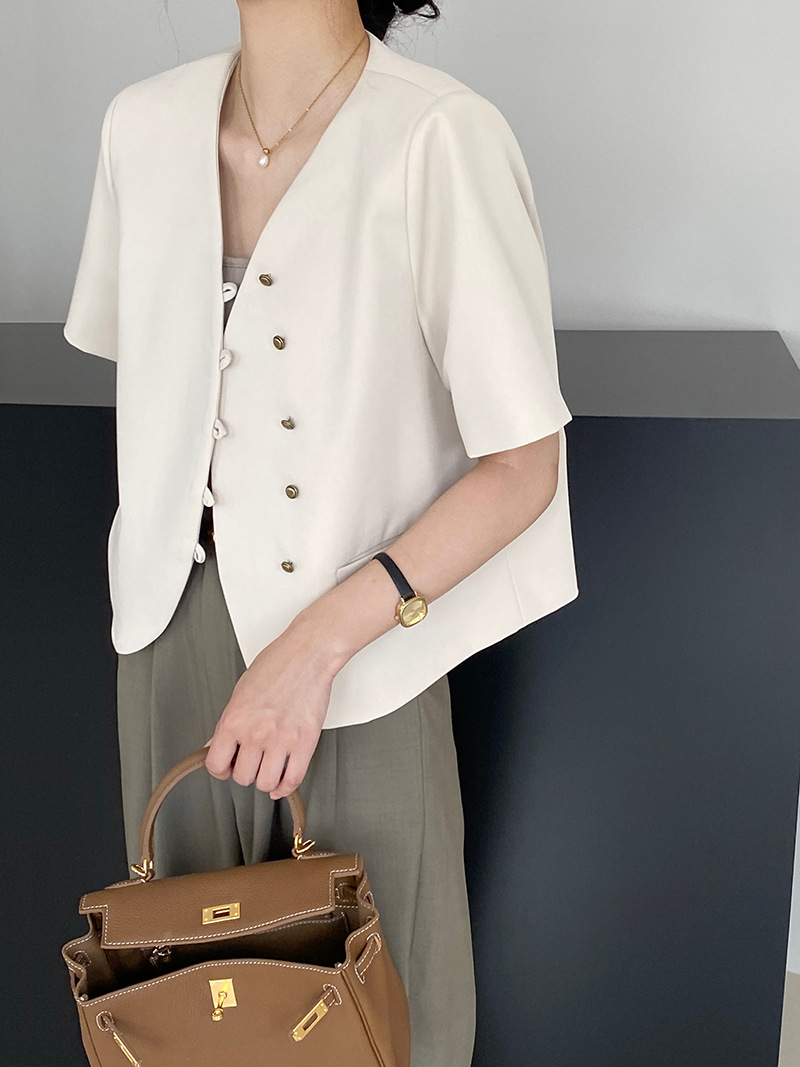 Solid color short sleeve suit jacket  metal button design