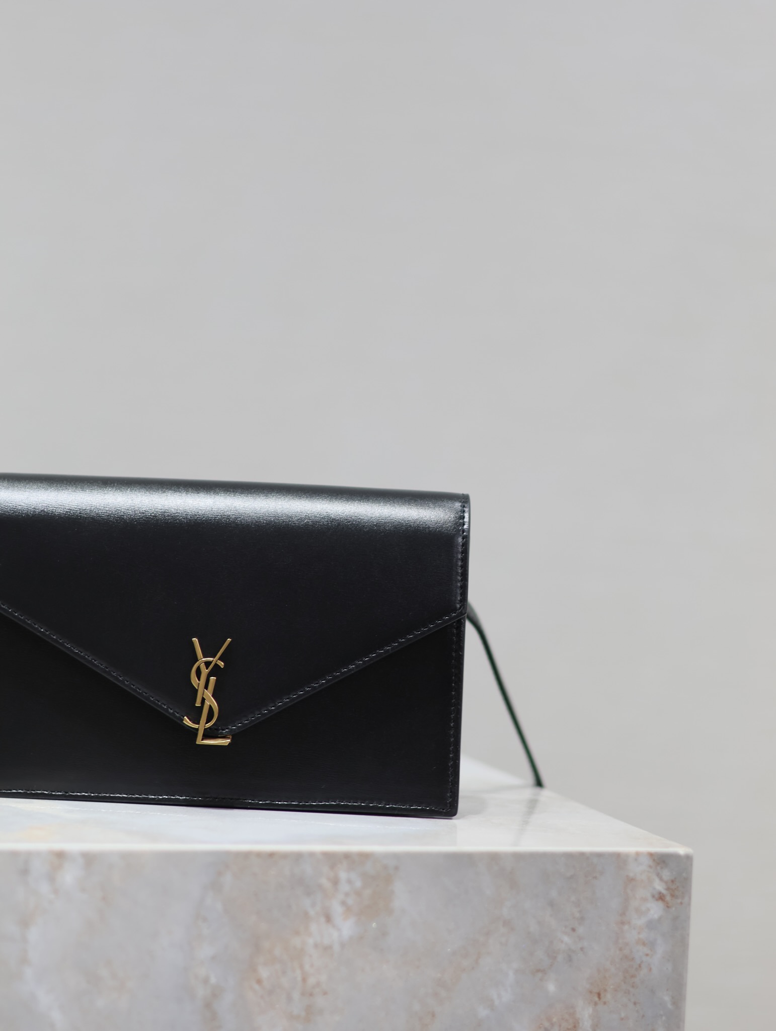 Yves Saint Laurent VOLTAIRE Crossbody Bag 785281