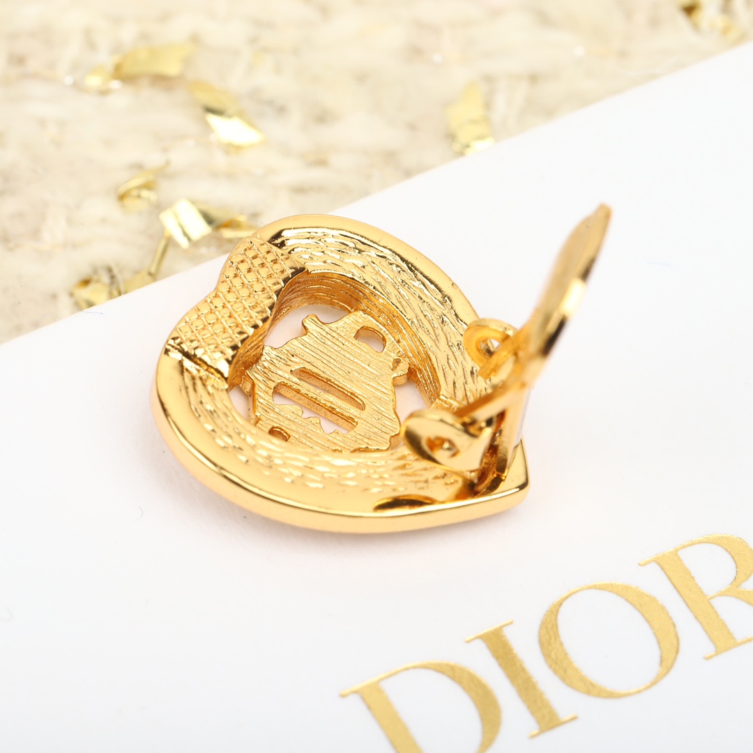 Dior vintage heart clip earrings