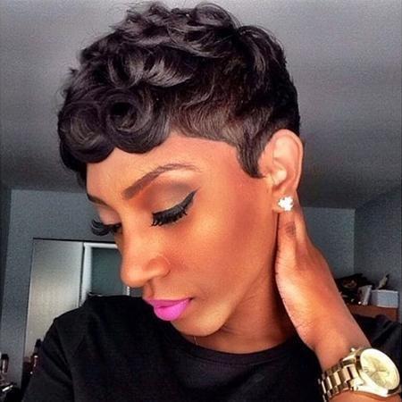 Luna Wig C15 Women Soft Curly Very Short Layered for African American
