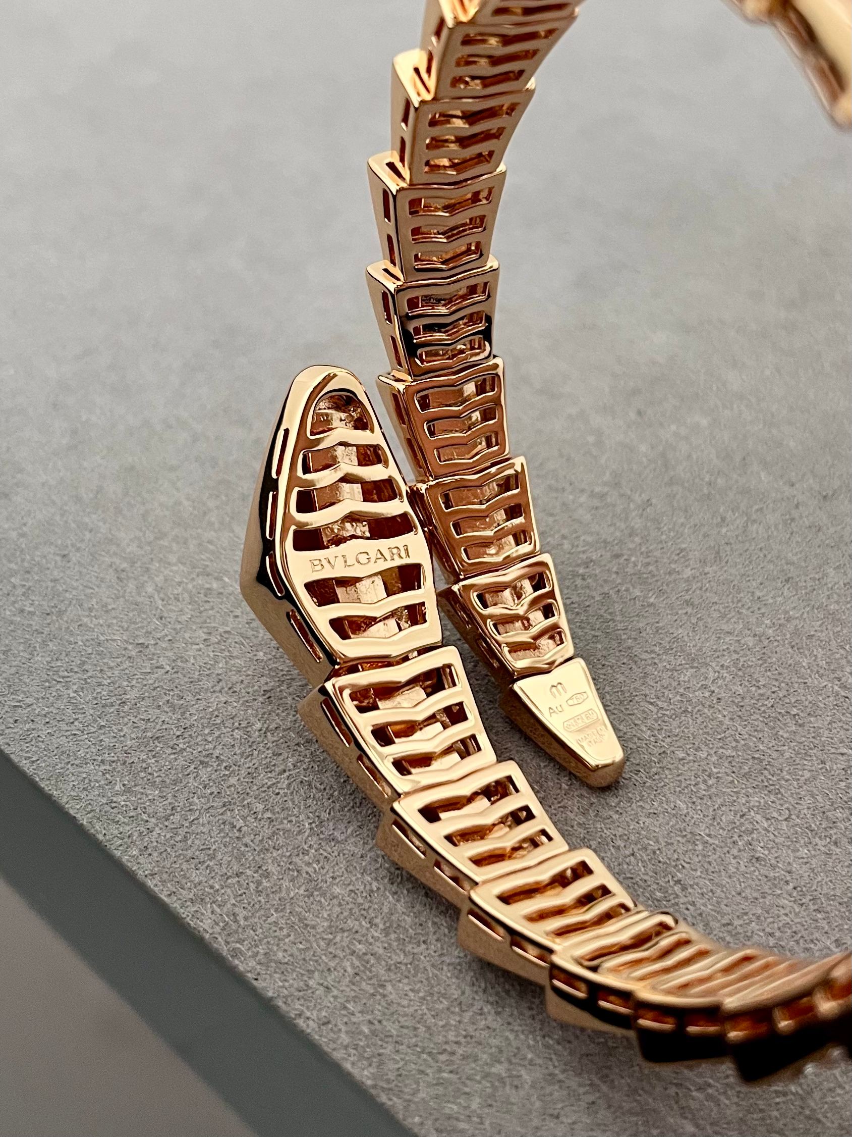 Bulgari ruby ​​snake bone full diamond bracelet