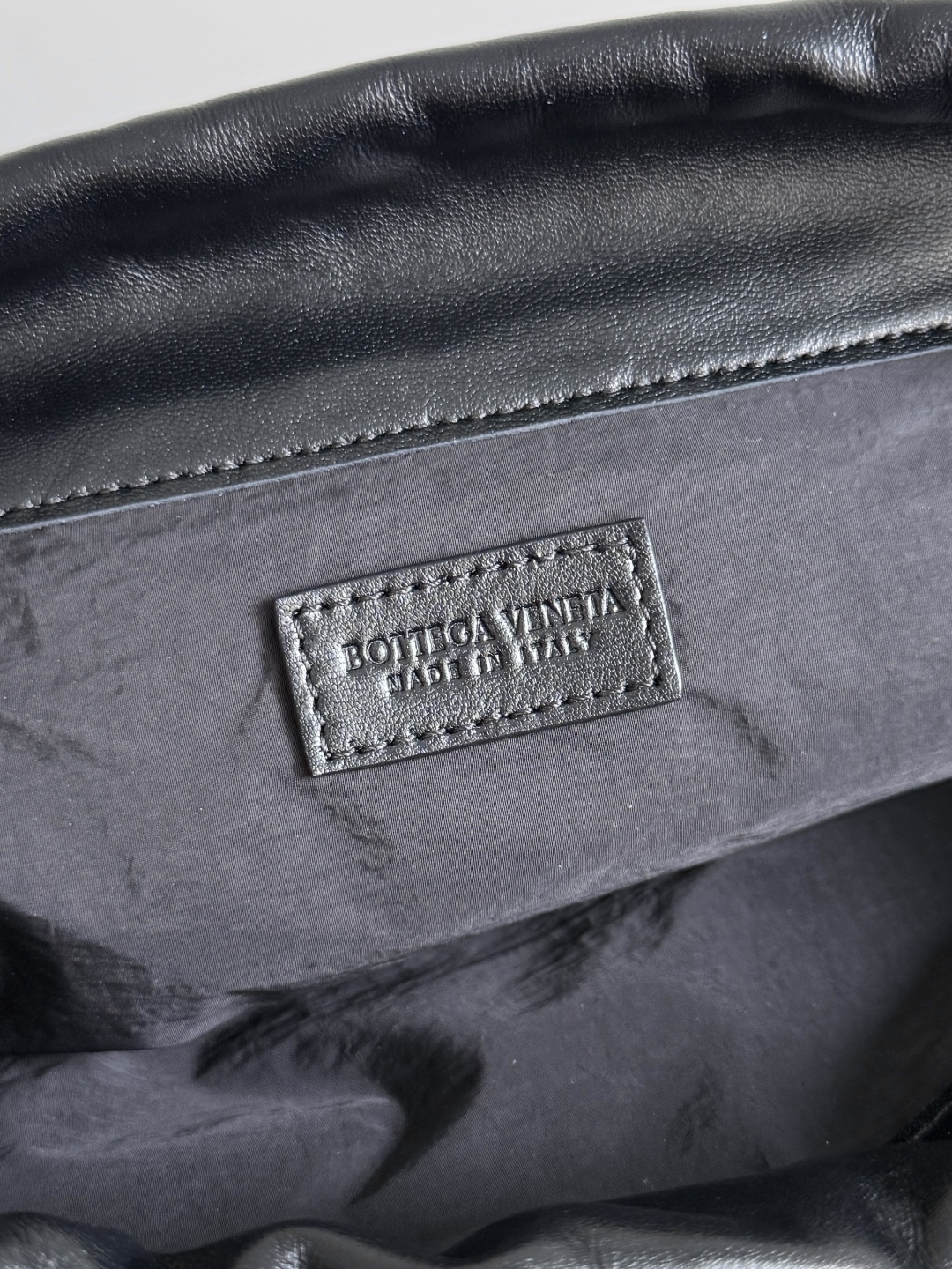 BOTTEGA VENETA 2025 New Women's Dustbag Notte Clutch 839394