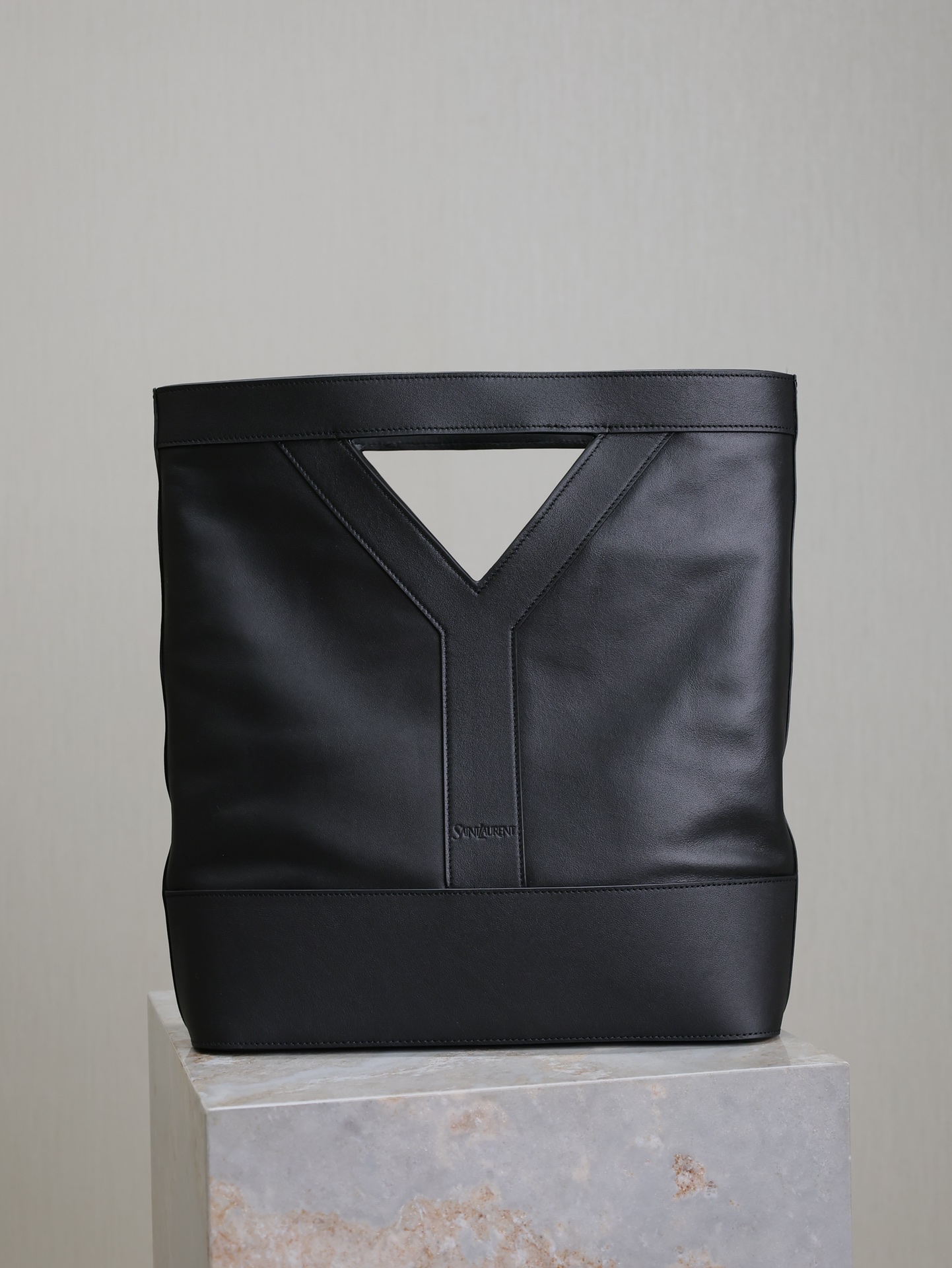 Yves Saint Laurent 24ss Autumn and Winter Limited Briefcase 817603