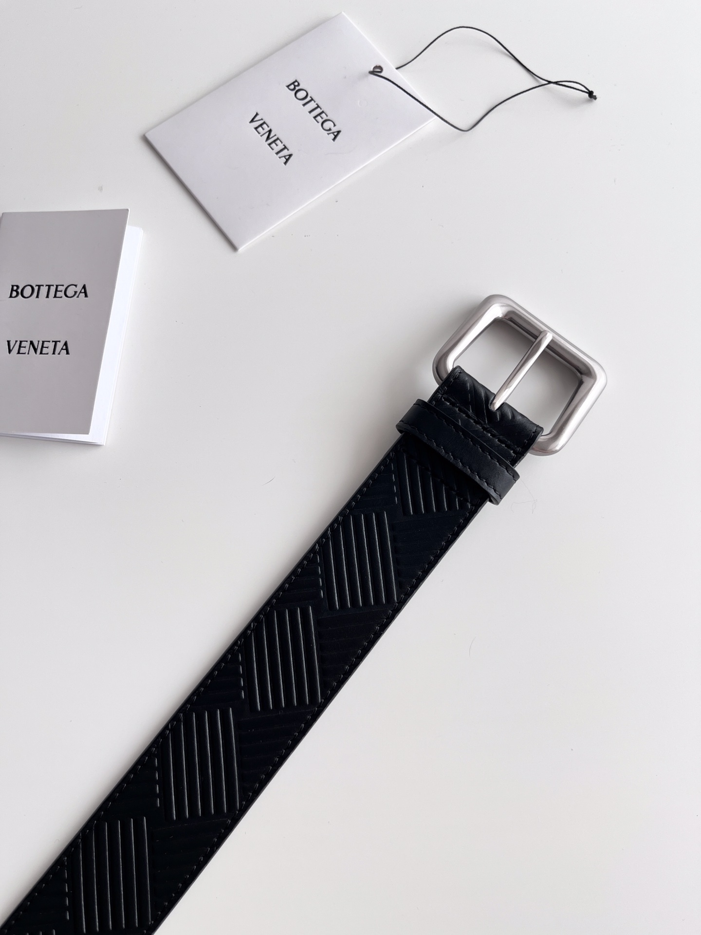 Bottega Veneta embossed cowhide double-sided belt 3.5cm wide