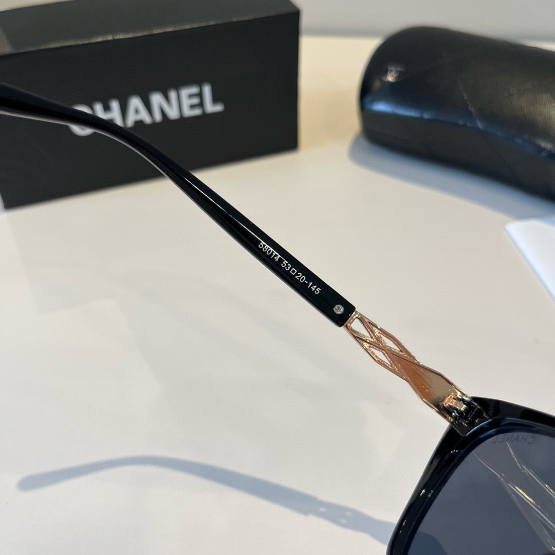 Chanel round frame sunglasses