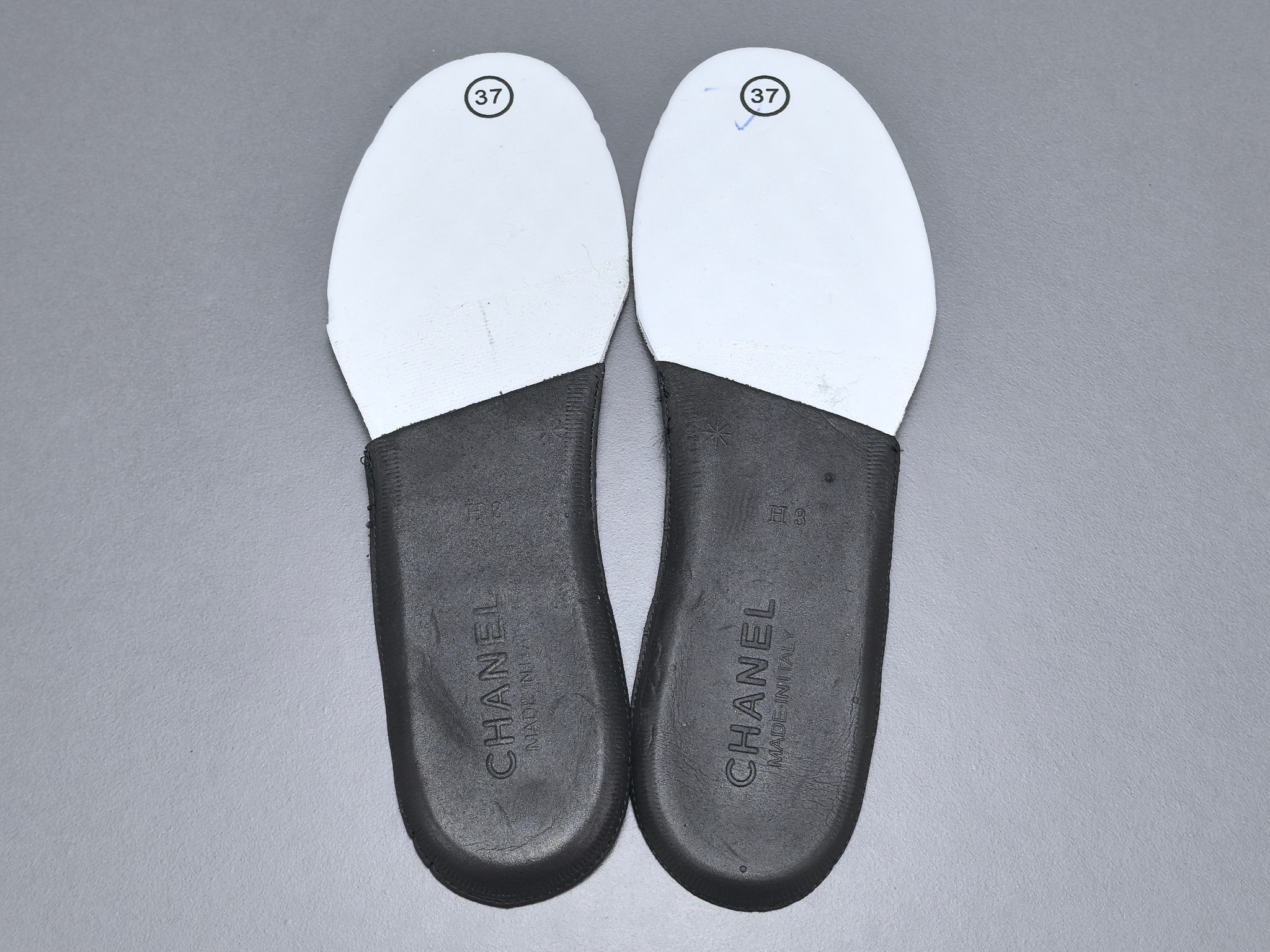 Chanel Calfskin Suede Low 2025 G46372 B19847 NAFGO