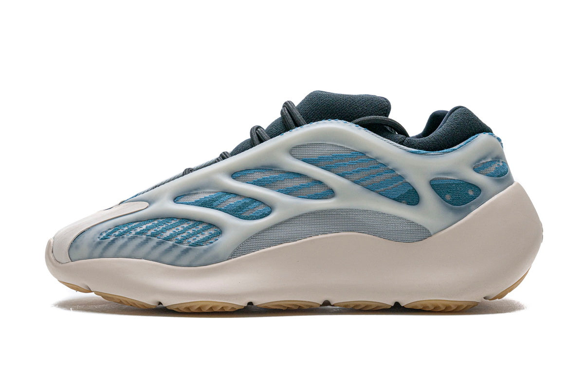 700V3
