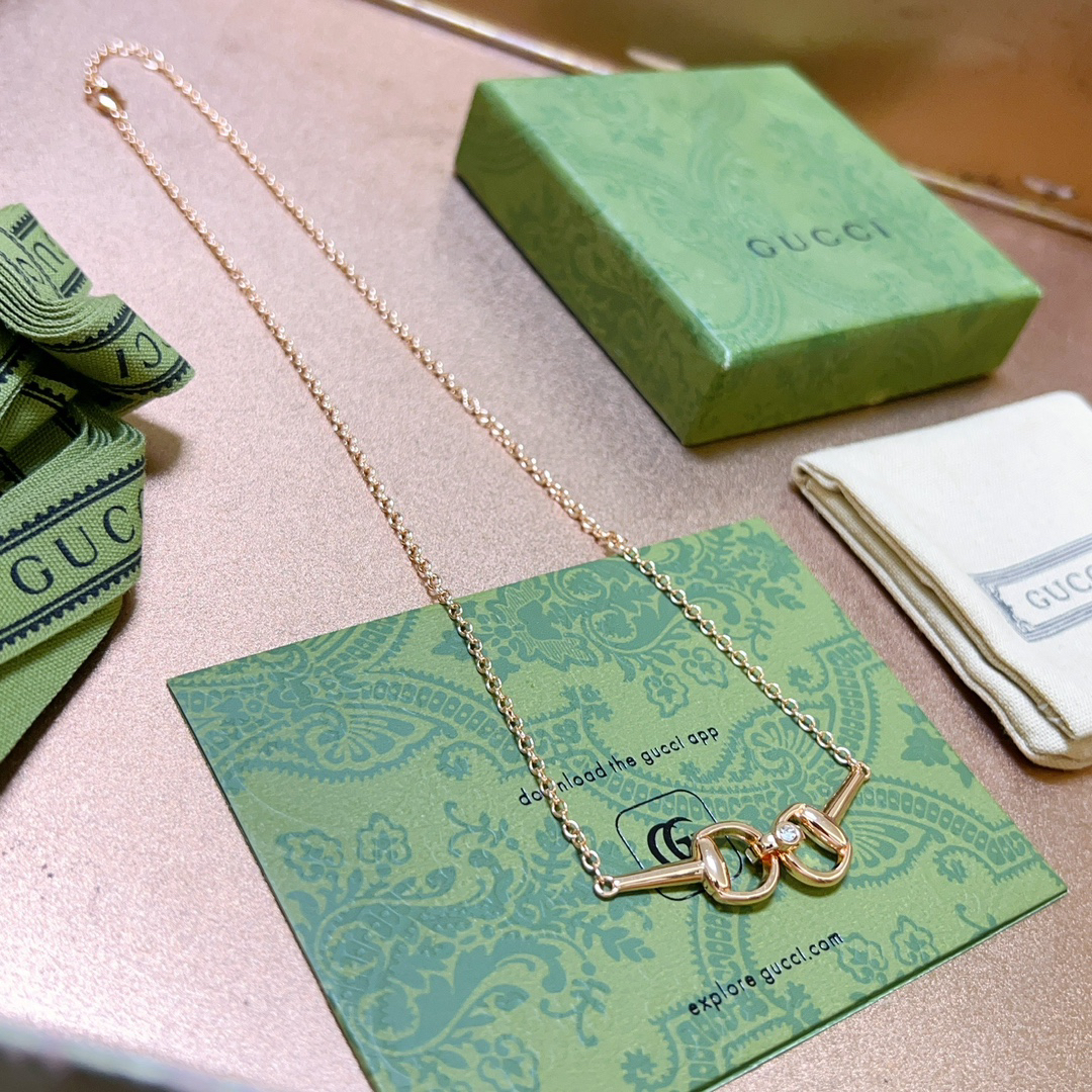 Gucci GG rose gold necklace