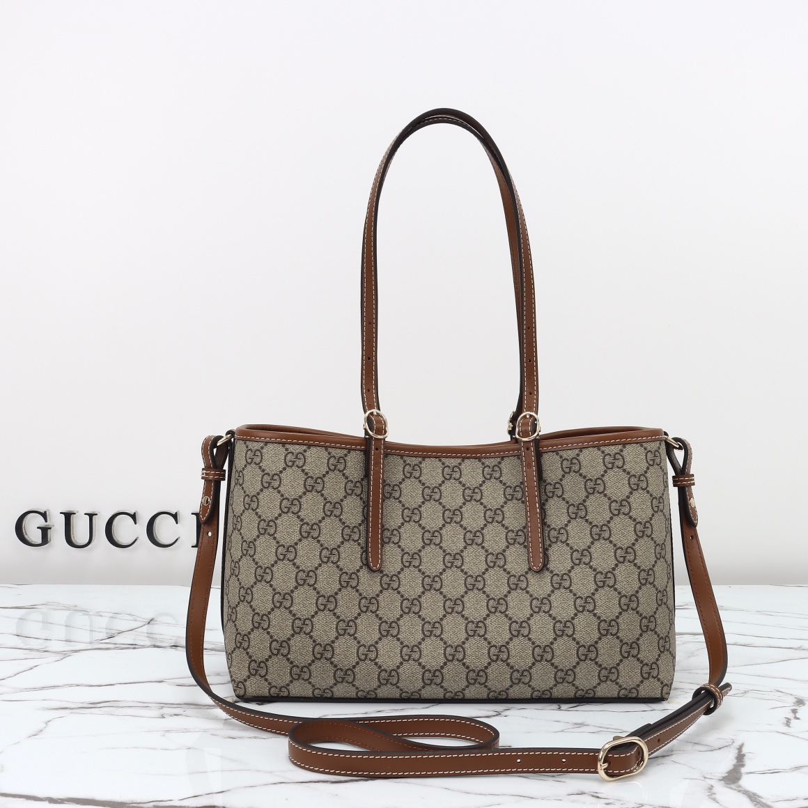 Gucci GG Emblem medium tote bag ‎815214 FAD6L 9758