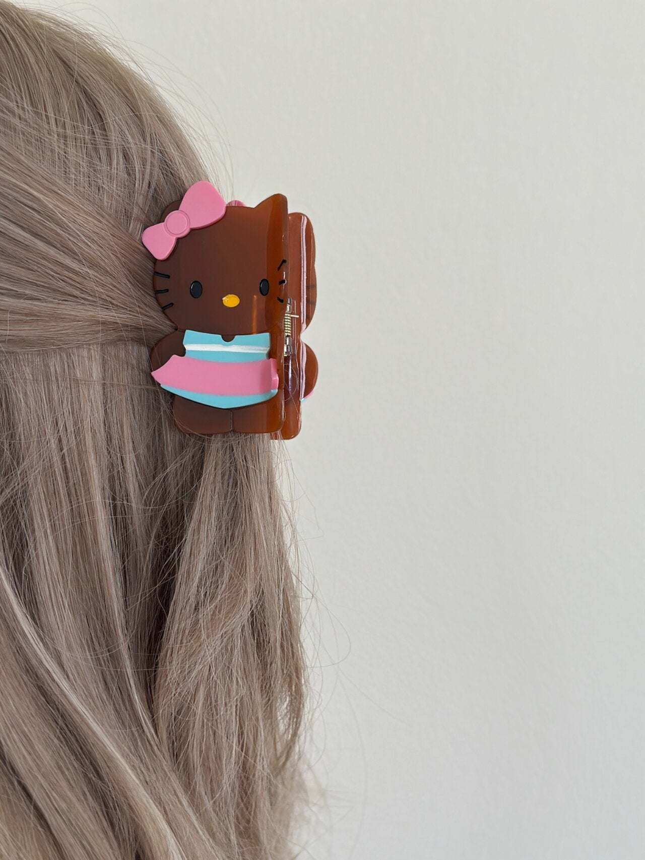 Tan KT Swimming Ring Hair Clip Large Claw Clip for Thick Hair Hair Accessories